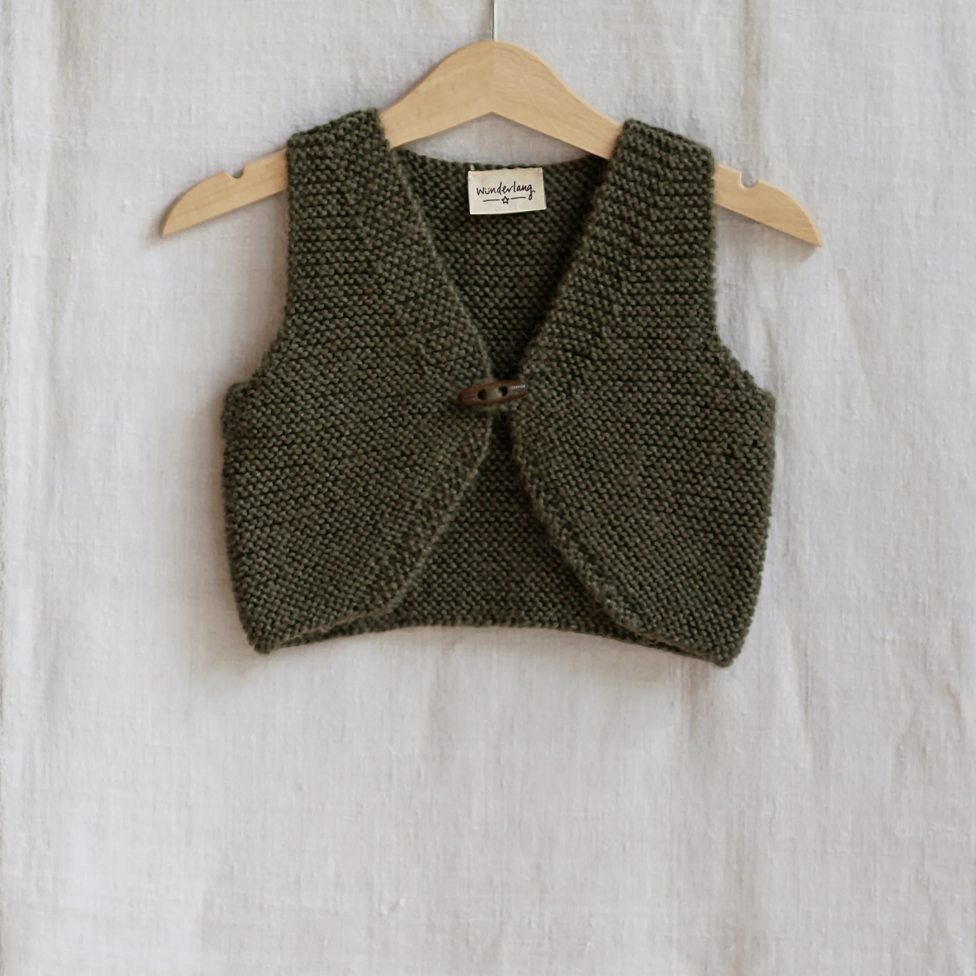 WANDERER VEST - OLIVE
