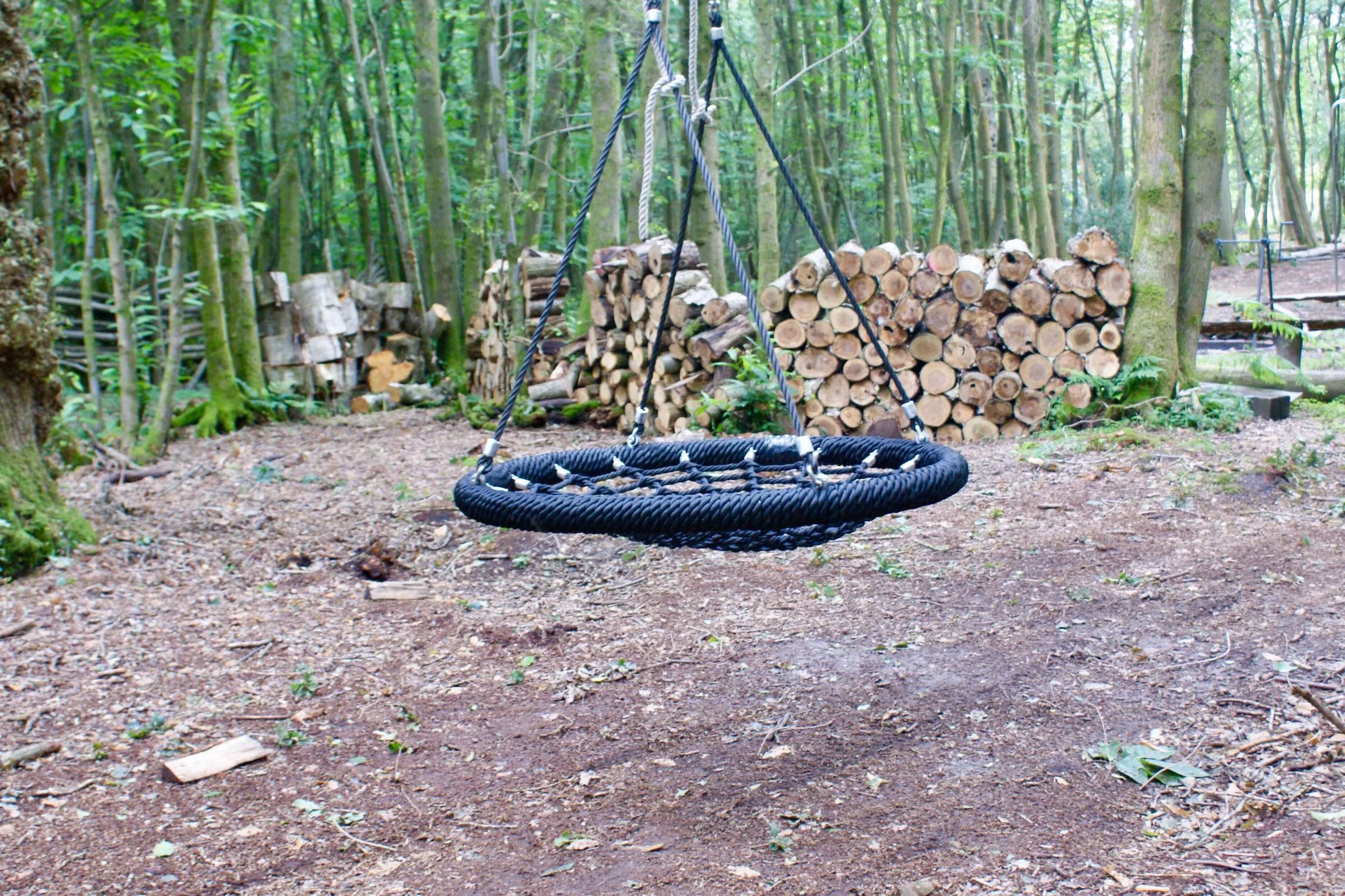 Woodland Nest Swing setting
