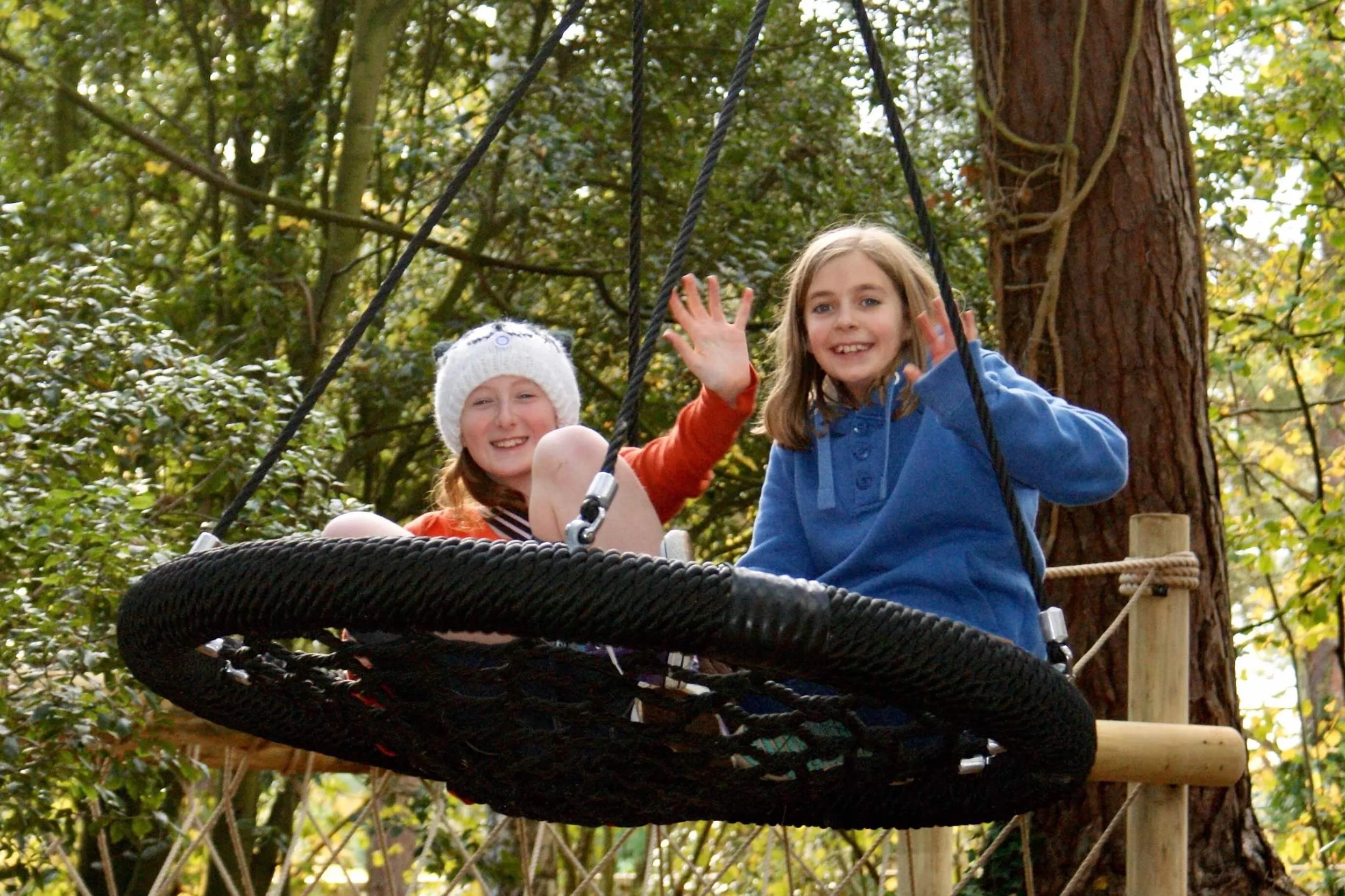 Group Nest Swing for two kids
