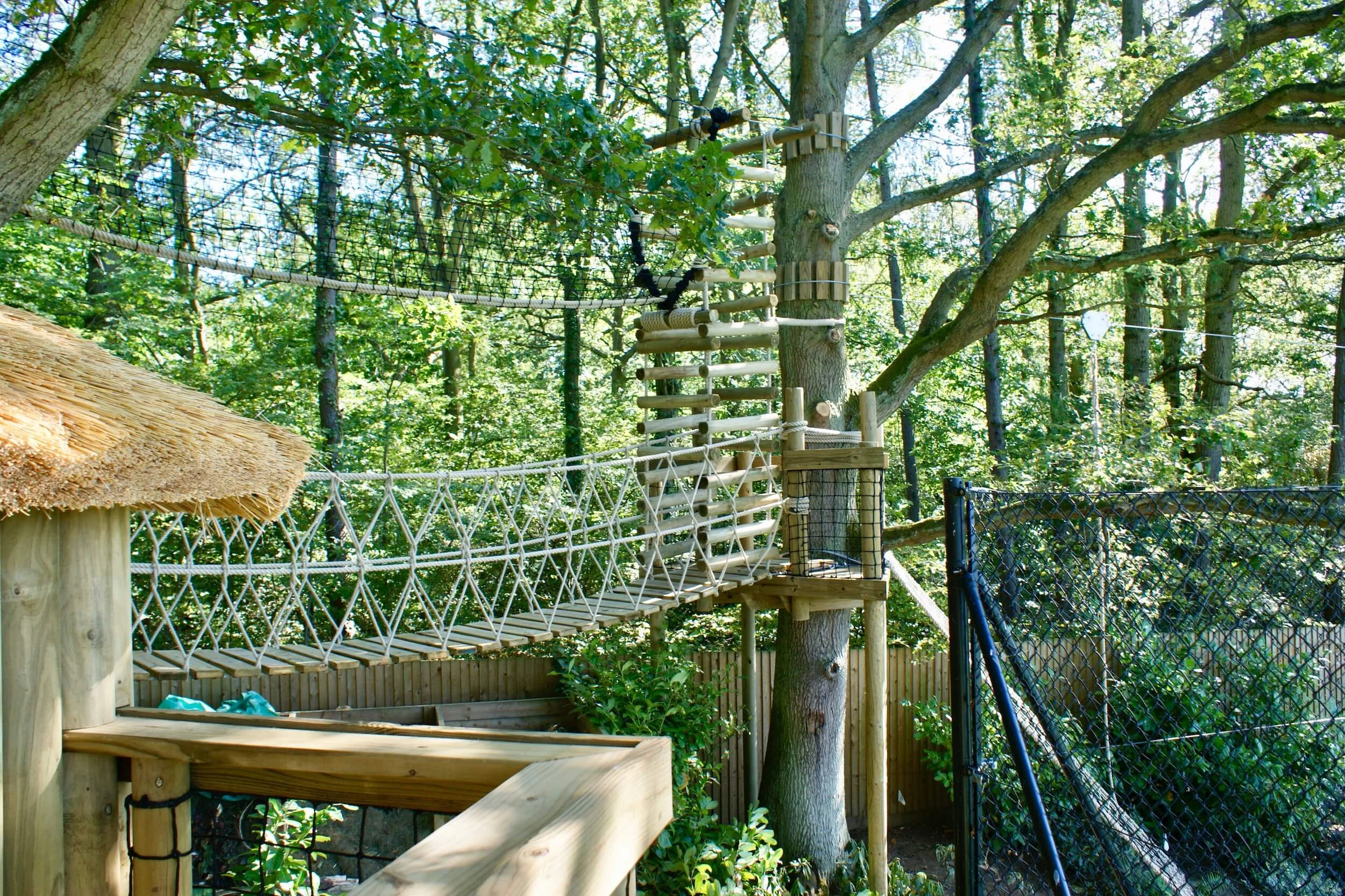 Adventure play-set Rope and Hammock Bridge