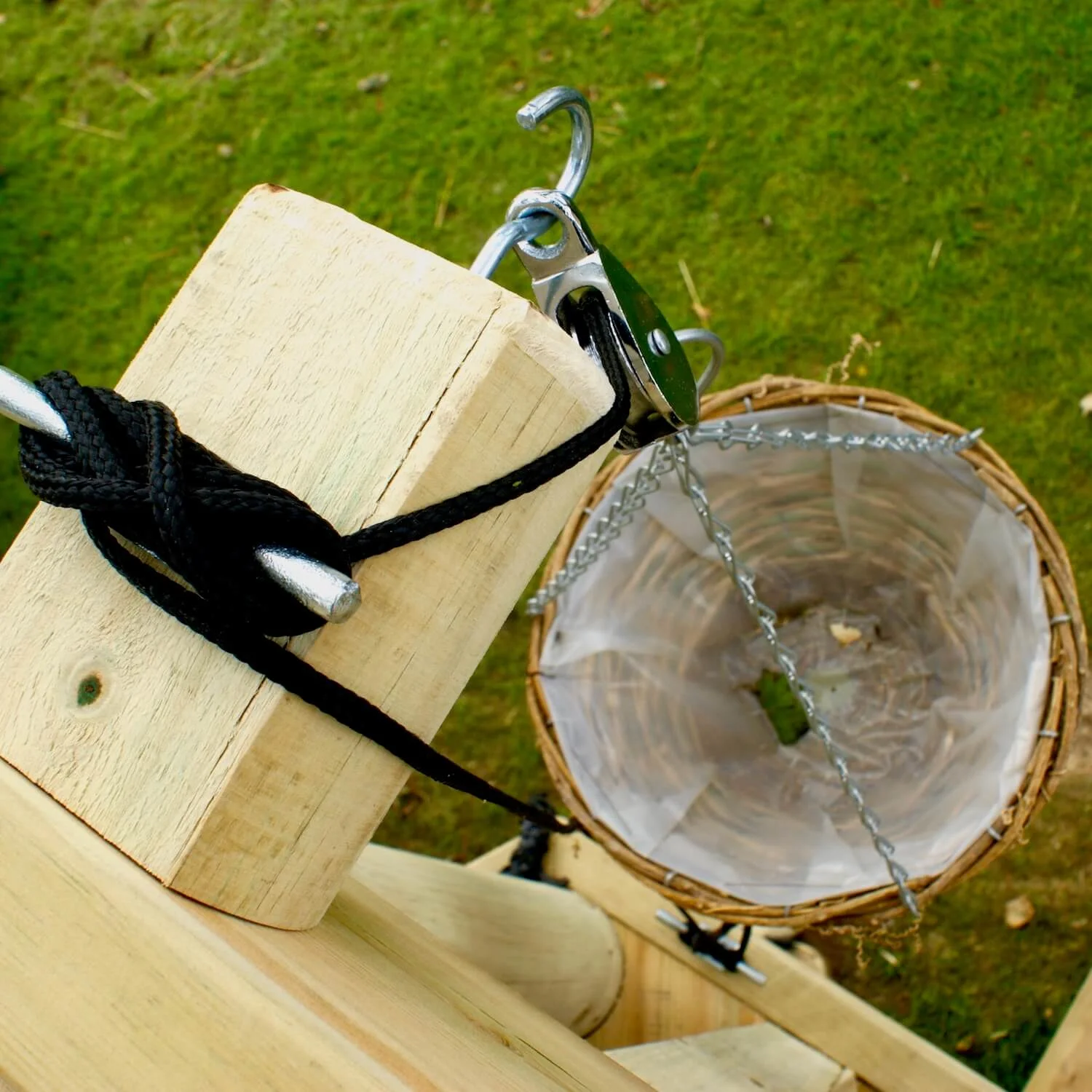 Picnic Basket 'n Pulley — Treehouses, Rope Bridges, Treetop Walkways