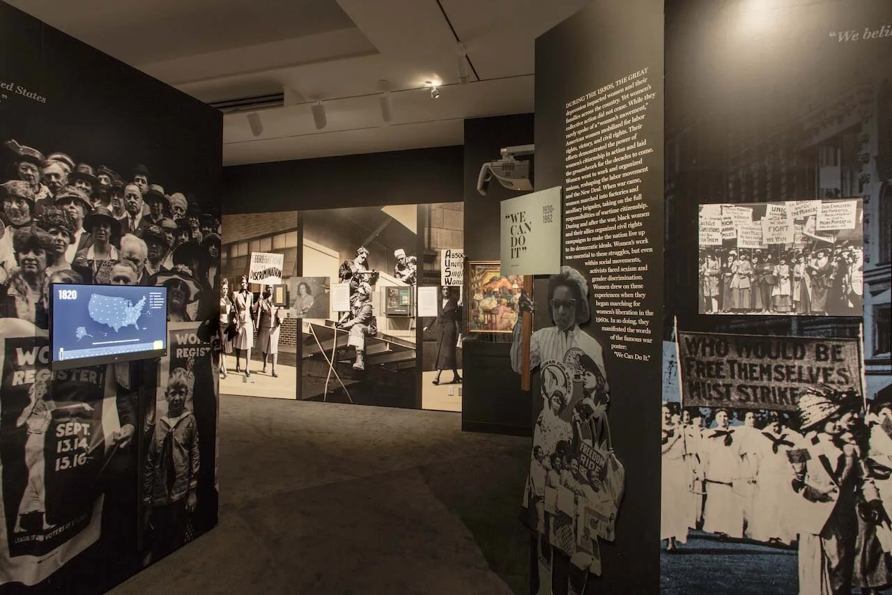 98058d_WomenMarch_install12 copy.jpg