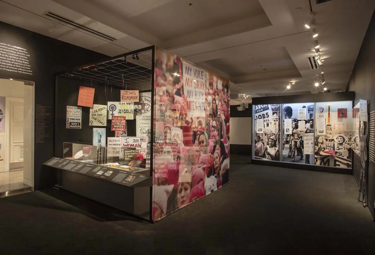 98062d_WomenMarch_install16 copy.jpg