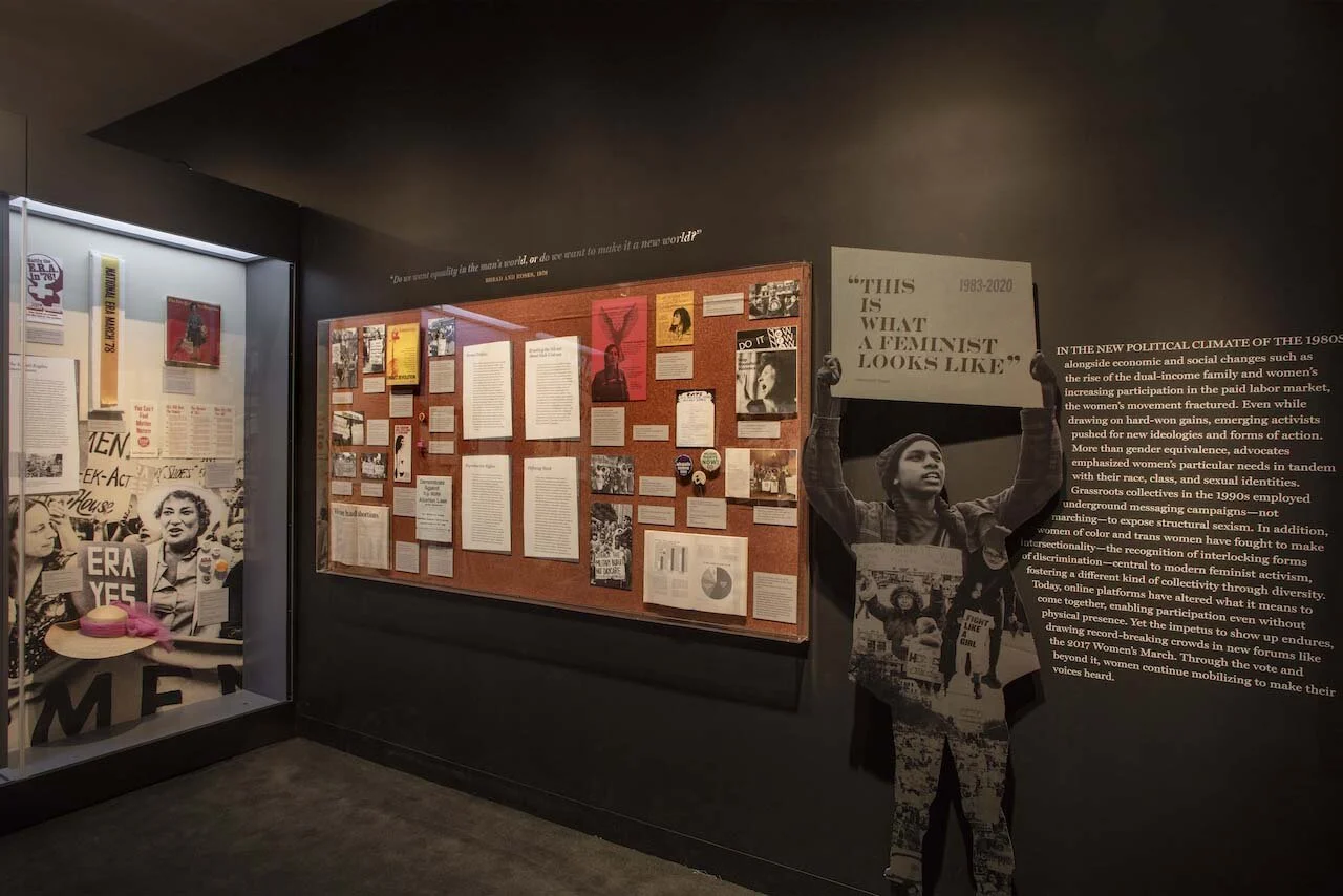 98067d_WomenMarch_install21 copy.jpg