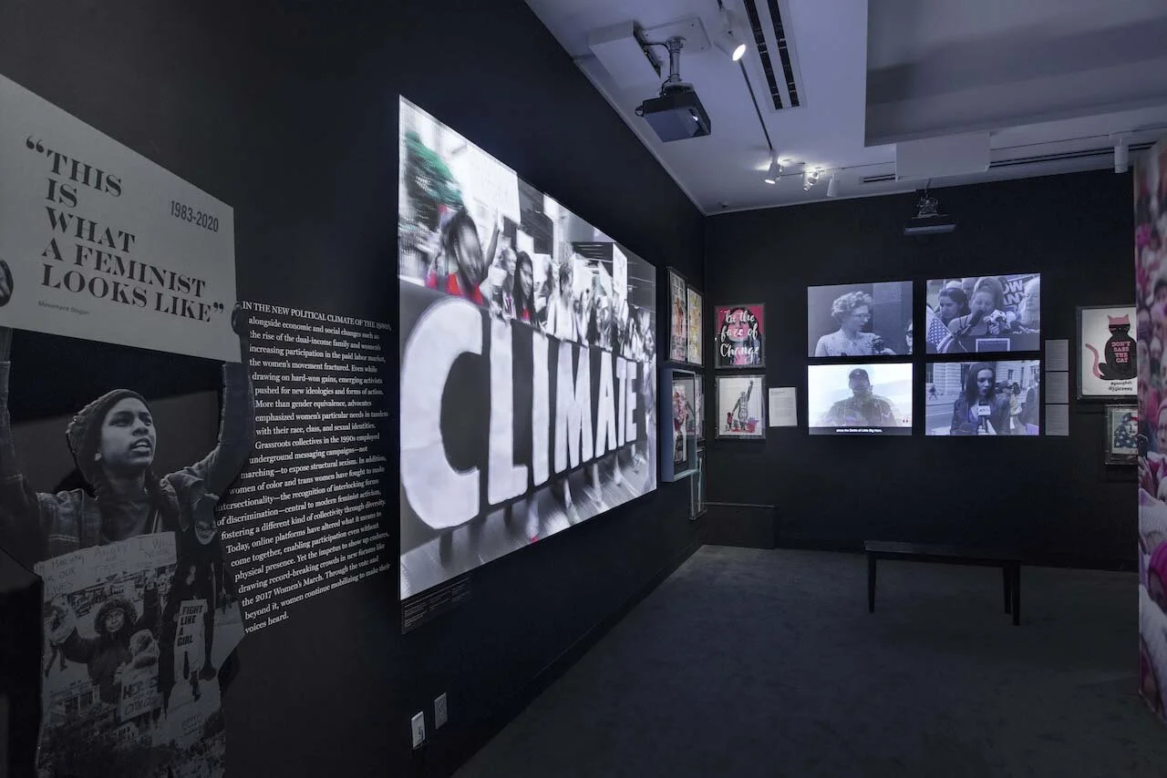 98098d_WomenMarch_install41 copy.jpg