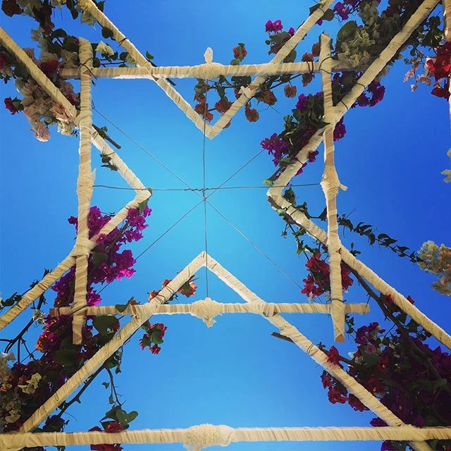 Technically back in a snow globe, but still dreaming about a crazy sun-soaked weekend celebrating Jess and Matt, spending time with people I love a whole lot,  and getting ready with big sisters @galiabenartzi and @nataliespilger #sundaywiththestroms