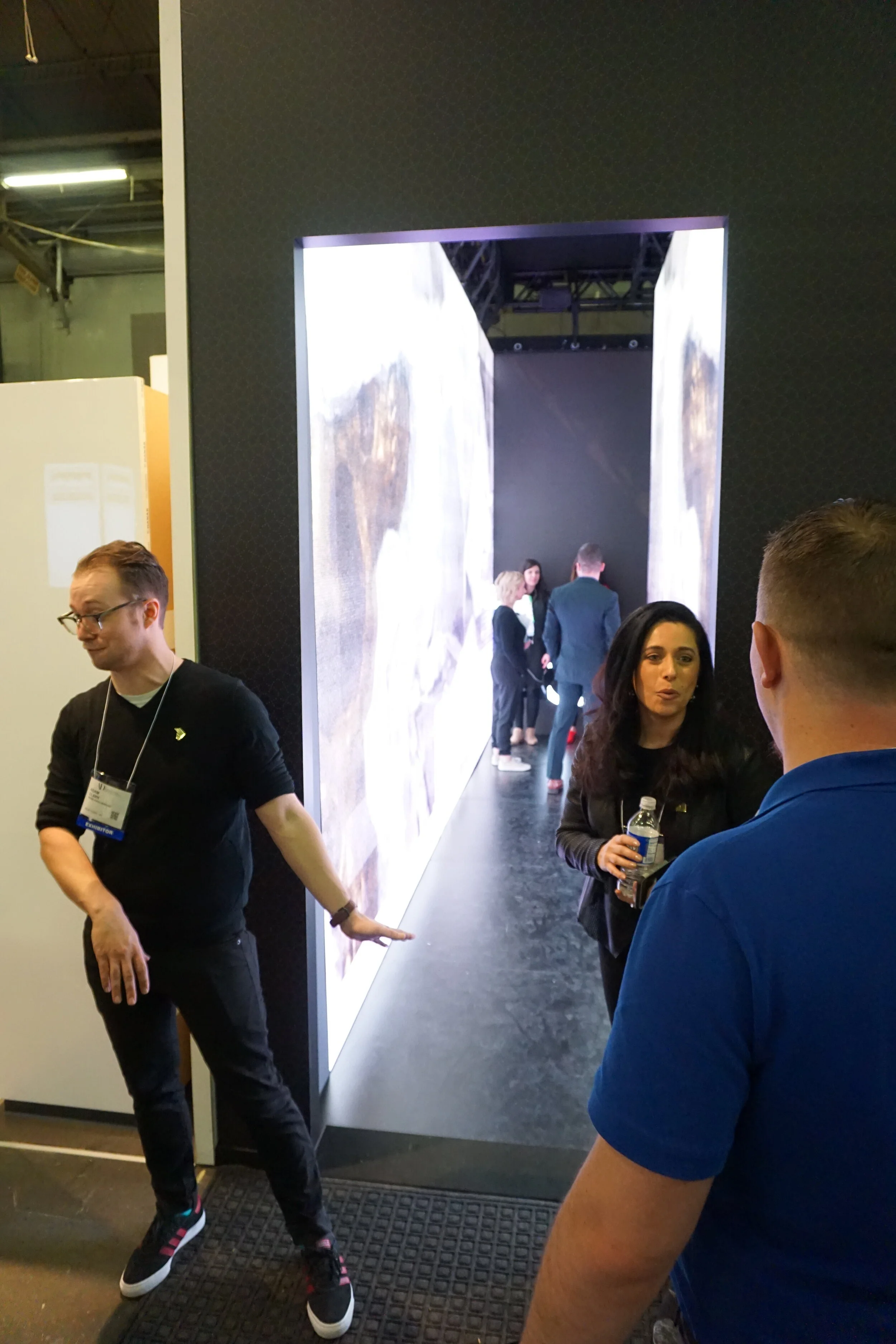  Guests entering the booth 