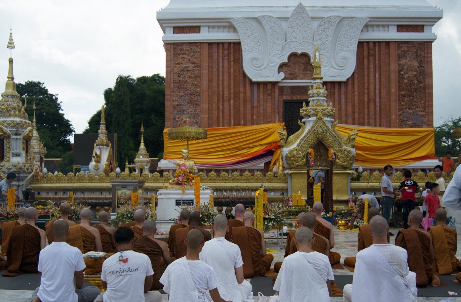 Paying Respects to Phra That Phanom