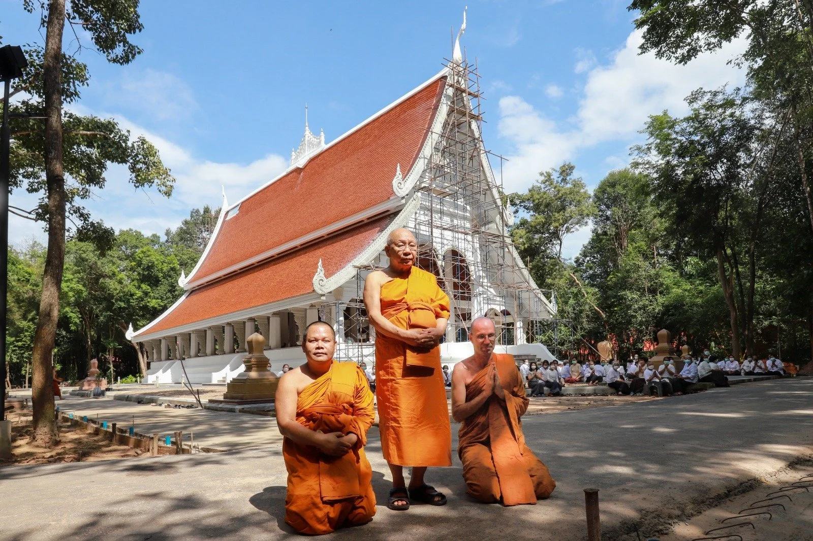 Visit by Most Ven. Somdet Phra Mahathirachan — Wat Pah Nanachat
