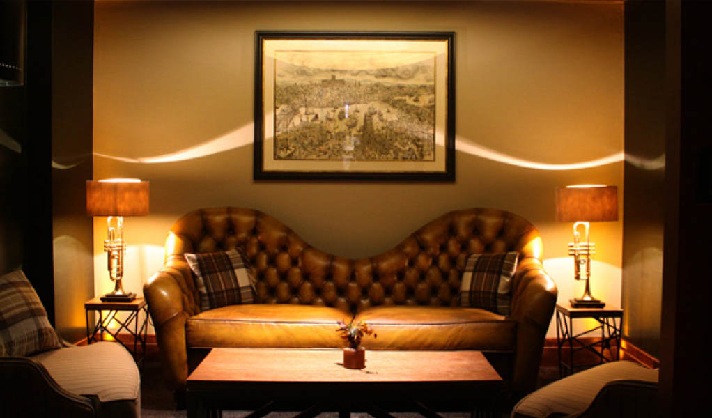 Blue Boar Bar the trhee drinkers 2.jpg