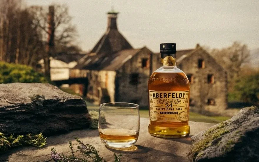 Aberfeldy 24 Year Old White Port Double Cask: A Lighter Touch