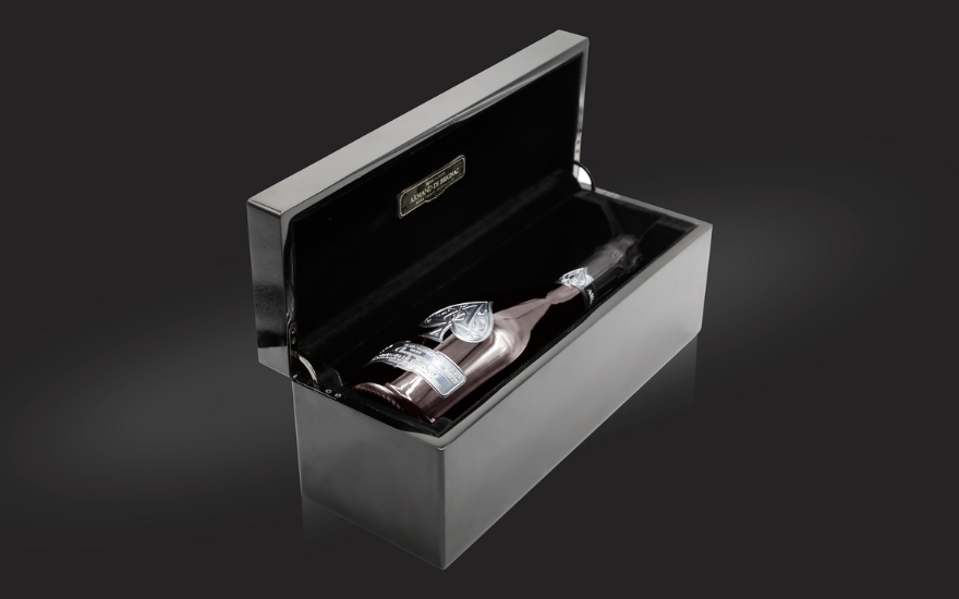 ARMAND DE BRIGNAC BRUT ROSE ACE Note: Pictured presentation case is not  currently available.