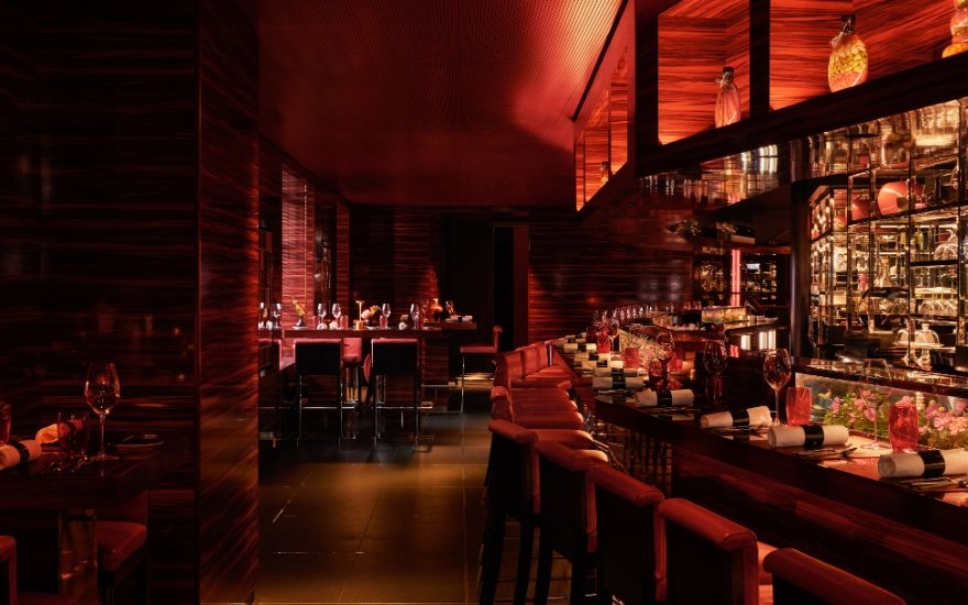 Dinner Theatre, Michelin Style: Watch the Chefs Work Their Magic at L'Atelier Robuchon