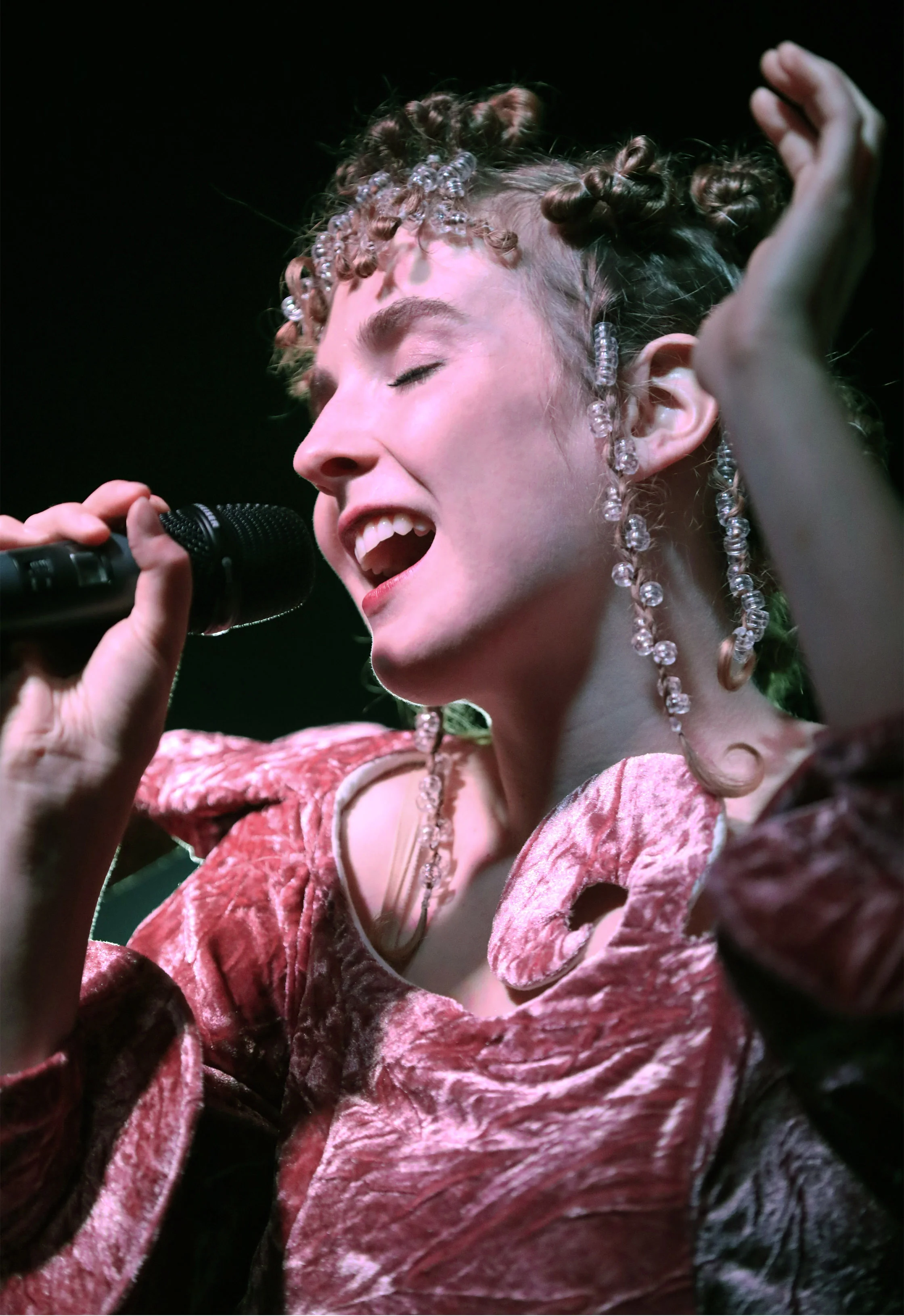 fashion, music, artist, livia rita, Heart Tattoo, Sunscar, designer, artist, Kunst, debut album, new music, swiss, fashion collection, new album, singer, designer, body of Rita, art, rewild