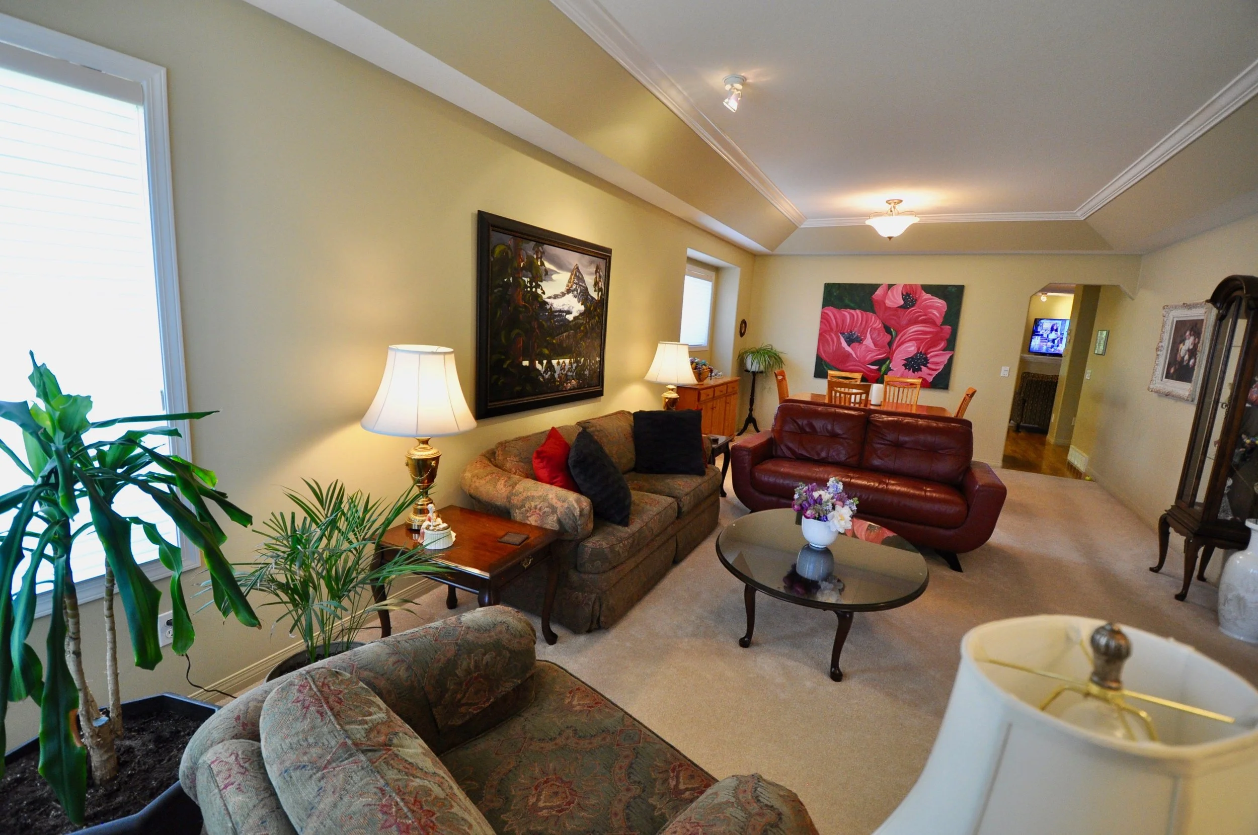 109 1330 RIDGEWAY GRT RM.jpeg