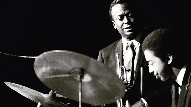 Miles&rsquo; face... I could be wrong, but to me it looks like he is beaming with pride. He found a drummer that was to change the face of contemporary drumming forever. 
Anthony Tilmon Williams 
12th December 1945 - 23rd February 1997
.
.
.
#tonywil