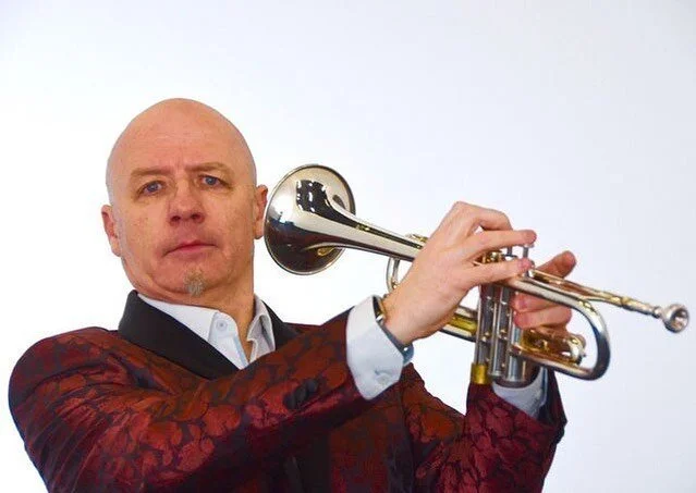 ‪Join me for &lsquo;The Friday Conversation&rsquo; on Facebook Live today - Friday 19th June 3pm. This week's special guest is my friend and legendary British trumpeter @johnnythirkell. It&rsquo;s probably easier to mention who Johnny hasn&rsquo;t wo