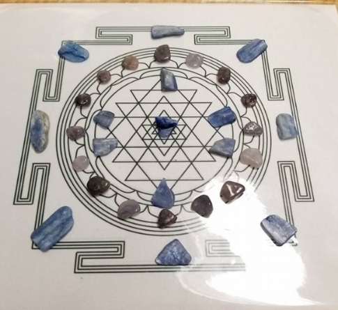 crystal-healing-grid-by-Grand-Reiki-Master.jpg