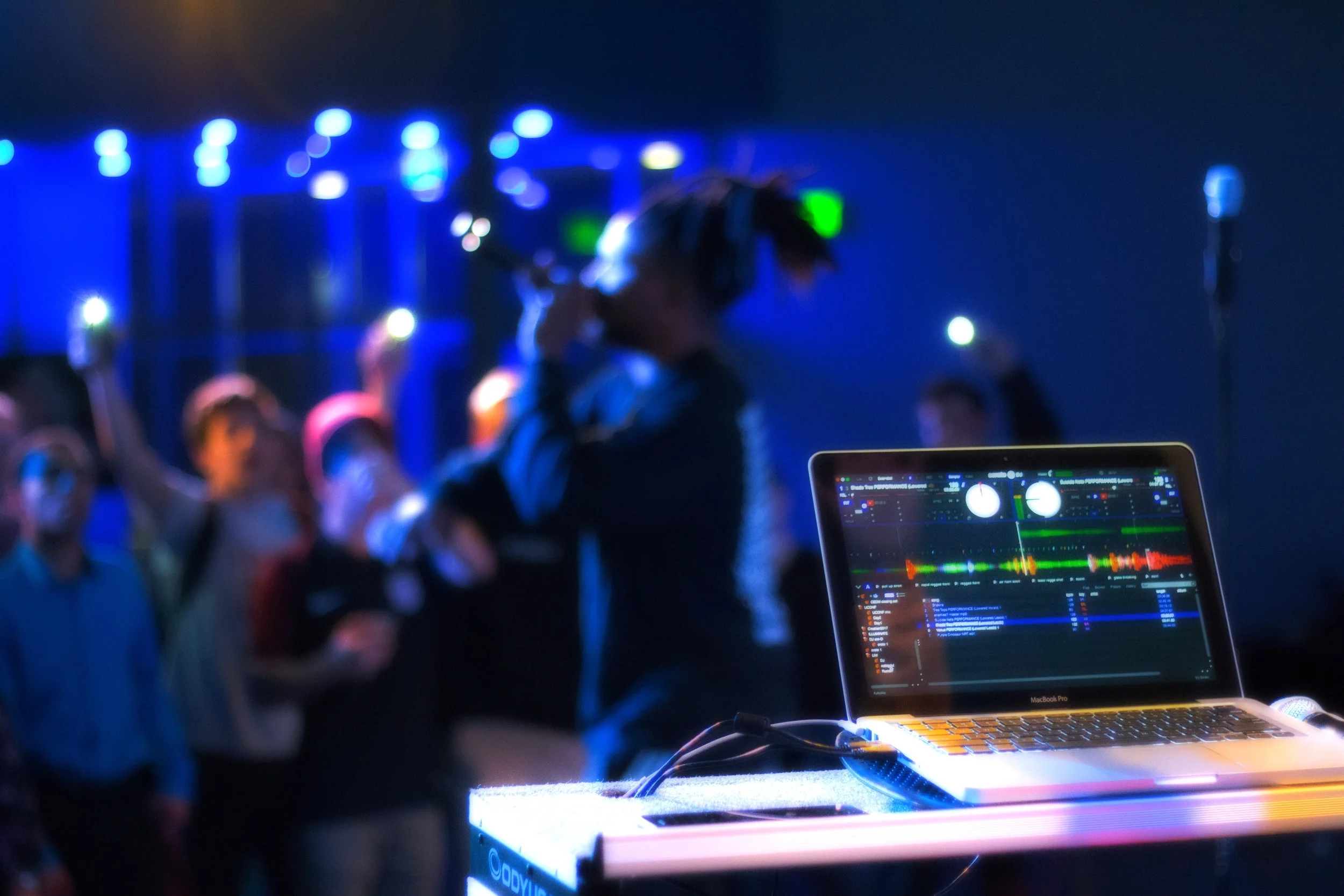 dj2.jpg