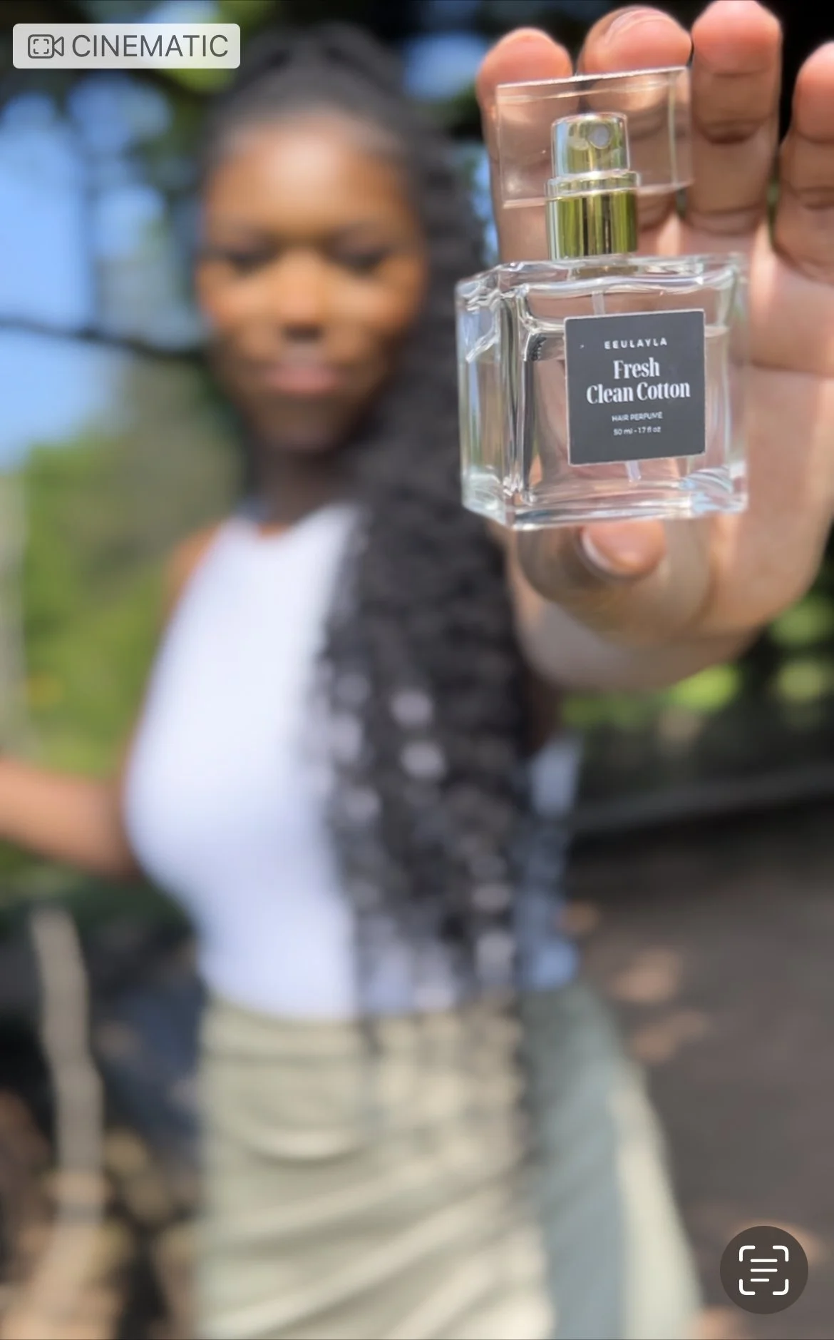 chaze perfume pic.jpeg