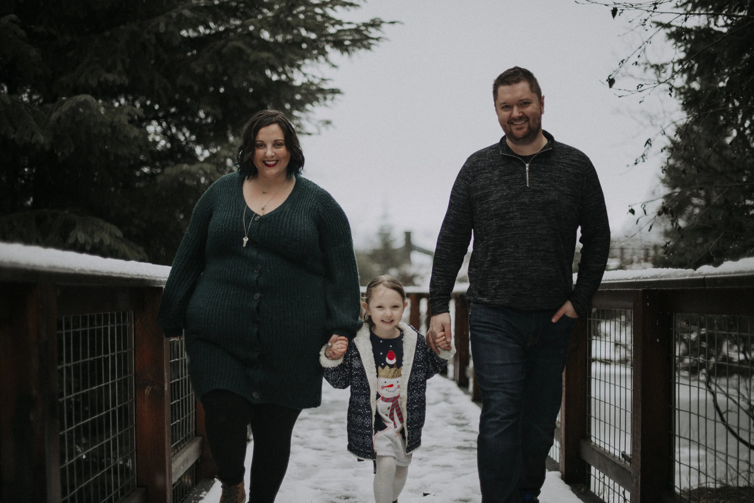 Stormy Alaskan Family Photos | Mendenhall Glacier | Juneau, AK 