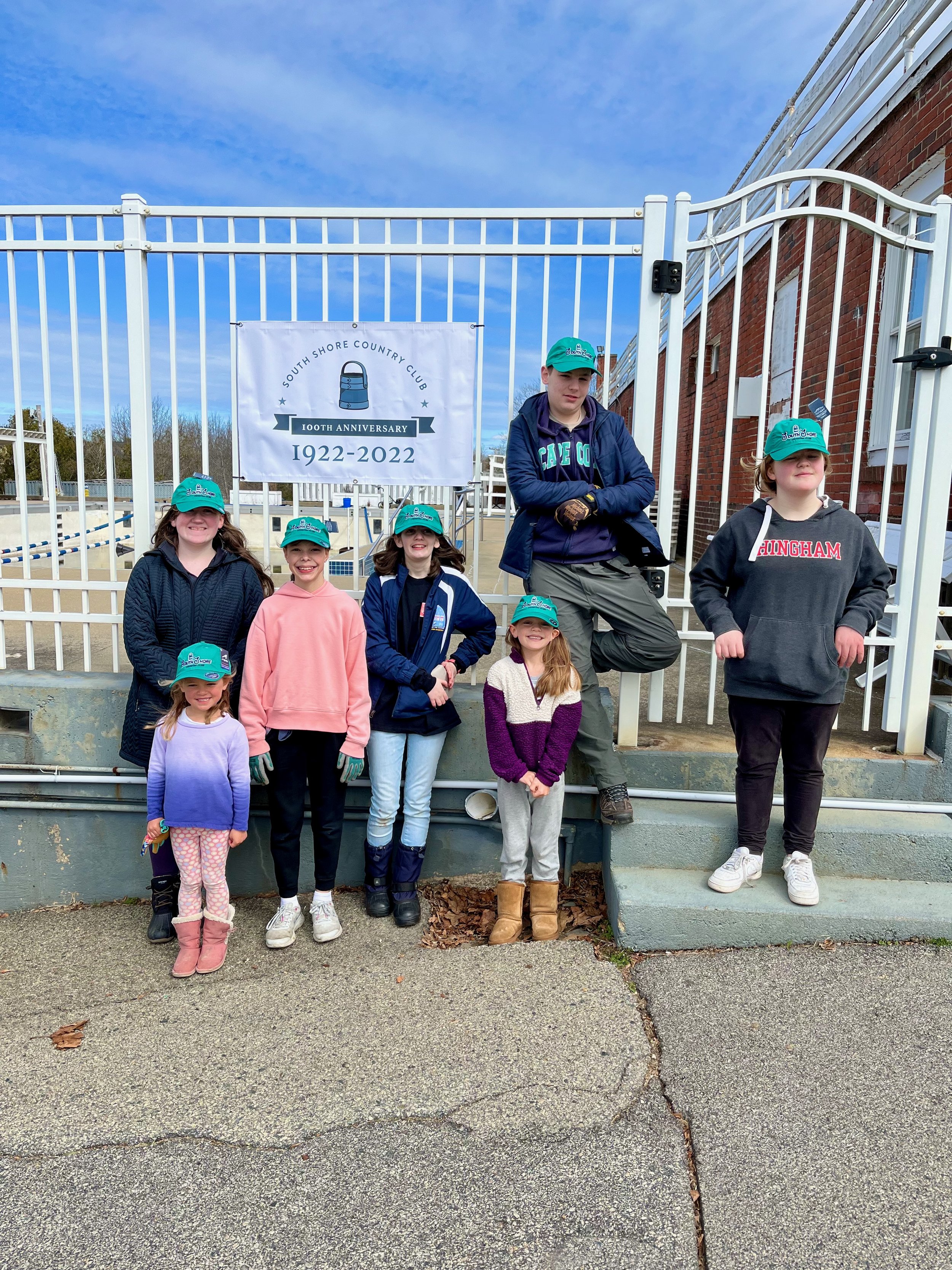 Young Volunteers posing with their new SSCC hats!