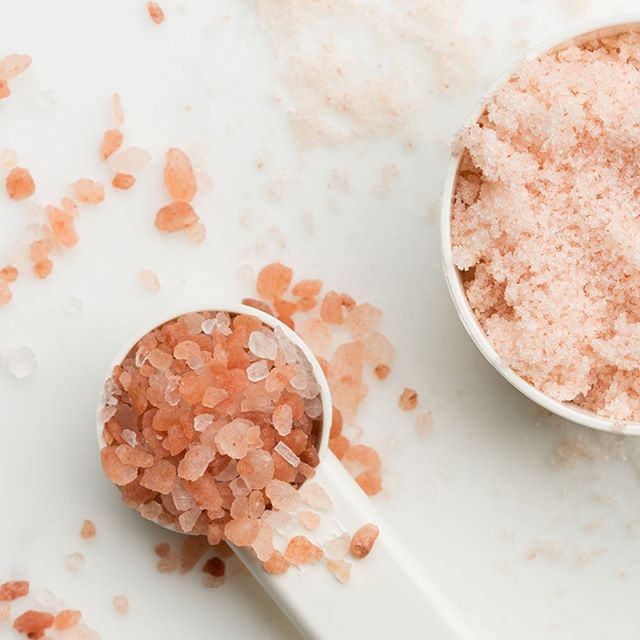 The Superior Pink Salt 🔱

Pink Himalayan salt is said to be one of the most beneficial and cleanest salts on our planet! 🌎
-
-
It contains over 84 minerals and trace elements; calcium, magnesium, potassium, iron and copper ✴️
-
-
Not only does it m