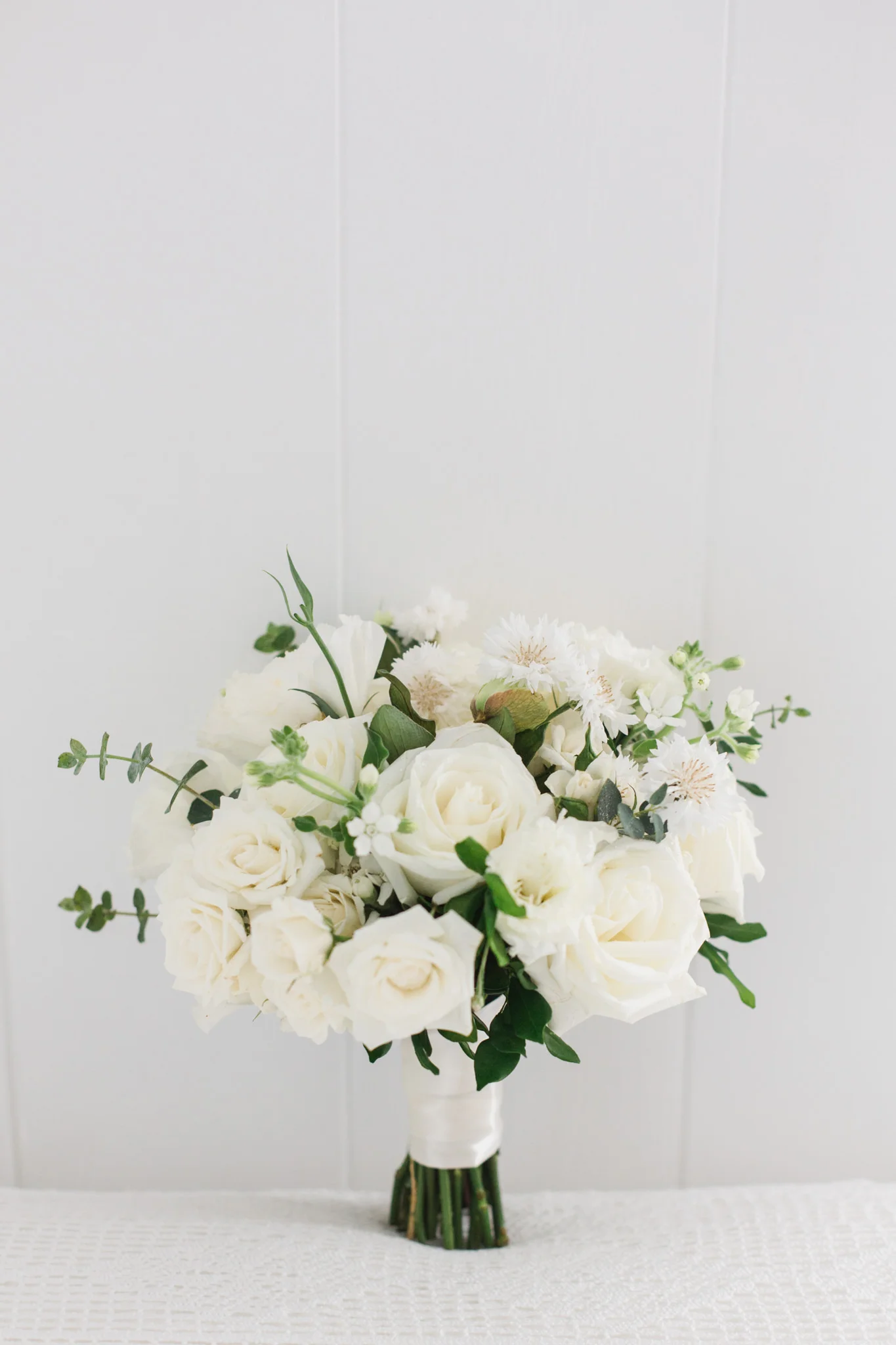 white rose bouquet.jpg