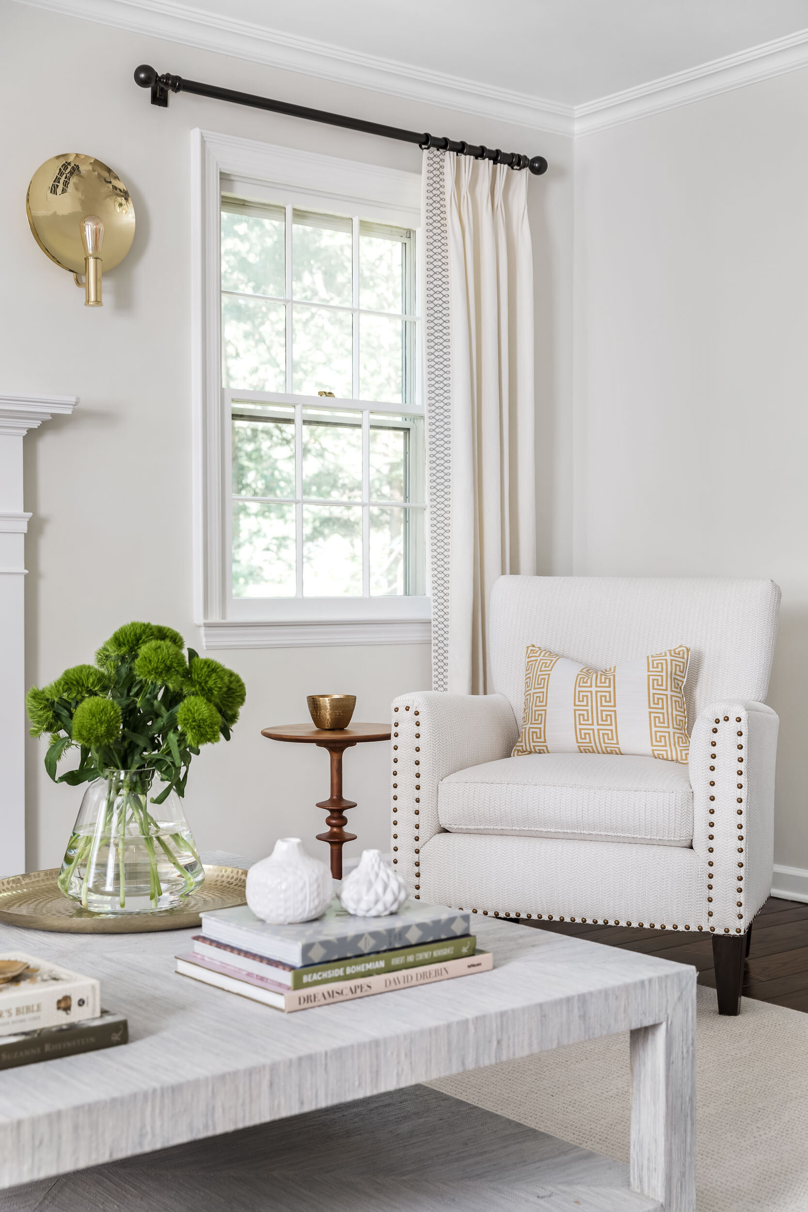 coffee-table-decor-clean