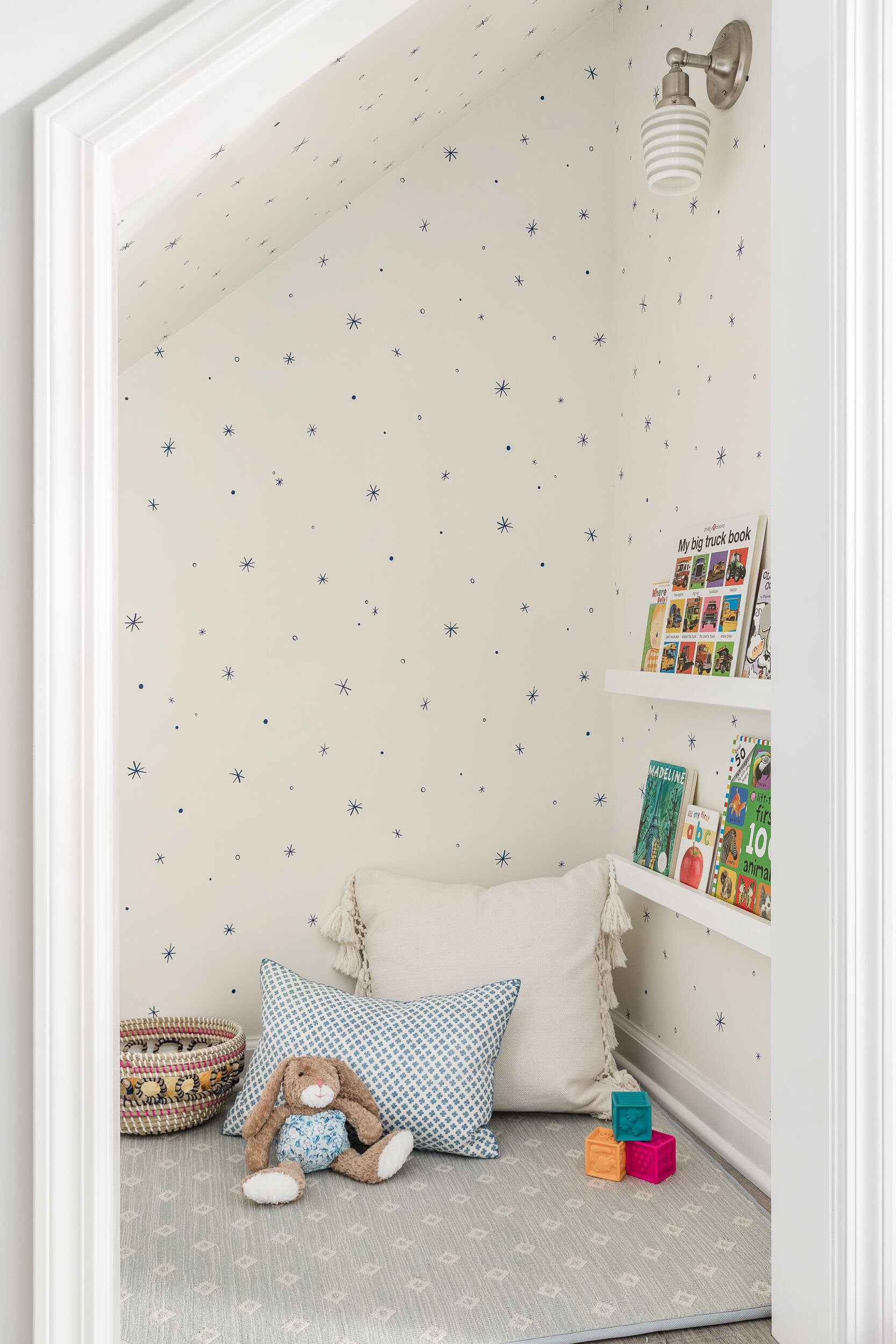 playnook-decor-star-wallpaper