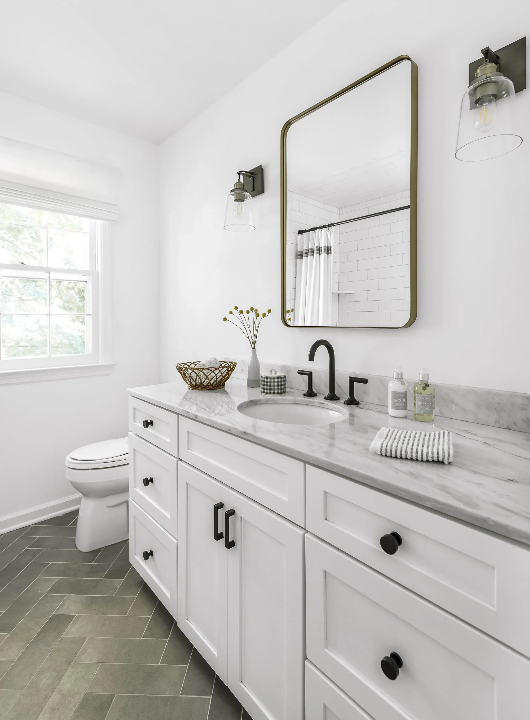 151+Christie+Hill+Rd+Darien+CT+06820-00090.webp