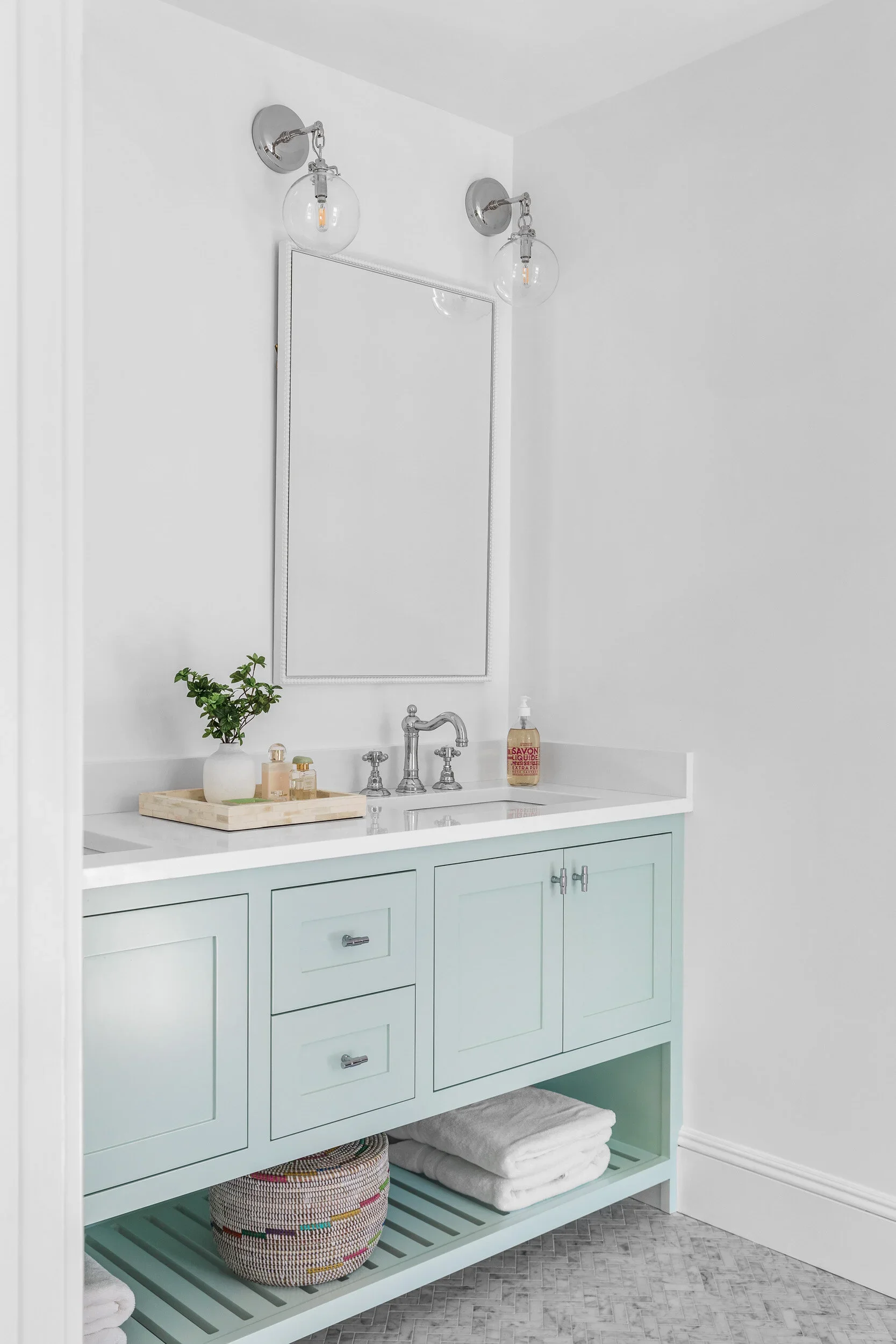 2021-06-21_Parker+and+Parker+Design_27+Hillsley+Rd+Darien+CT+06820_00079.webp