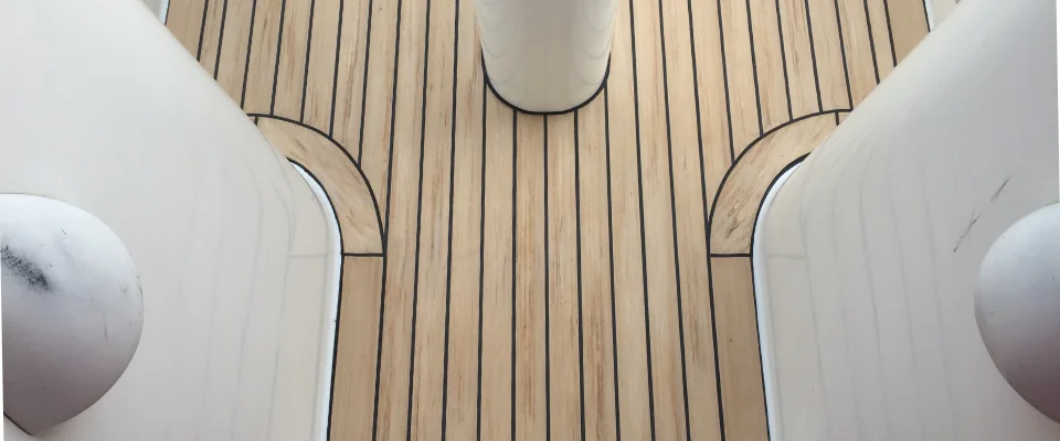 bavaria 38 cabin hatch .jpg
