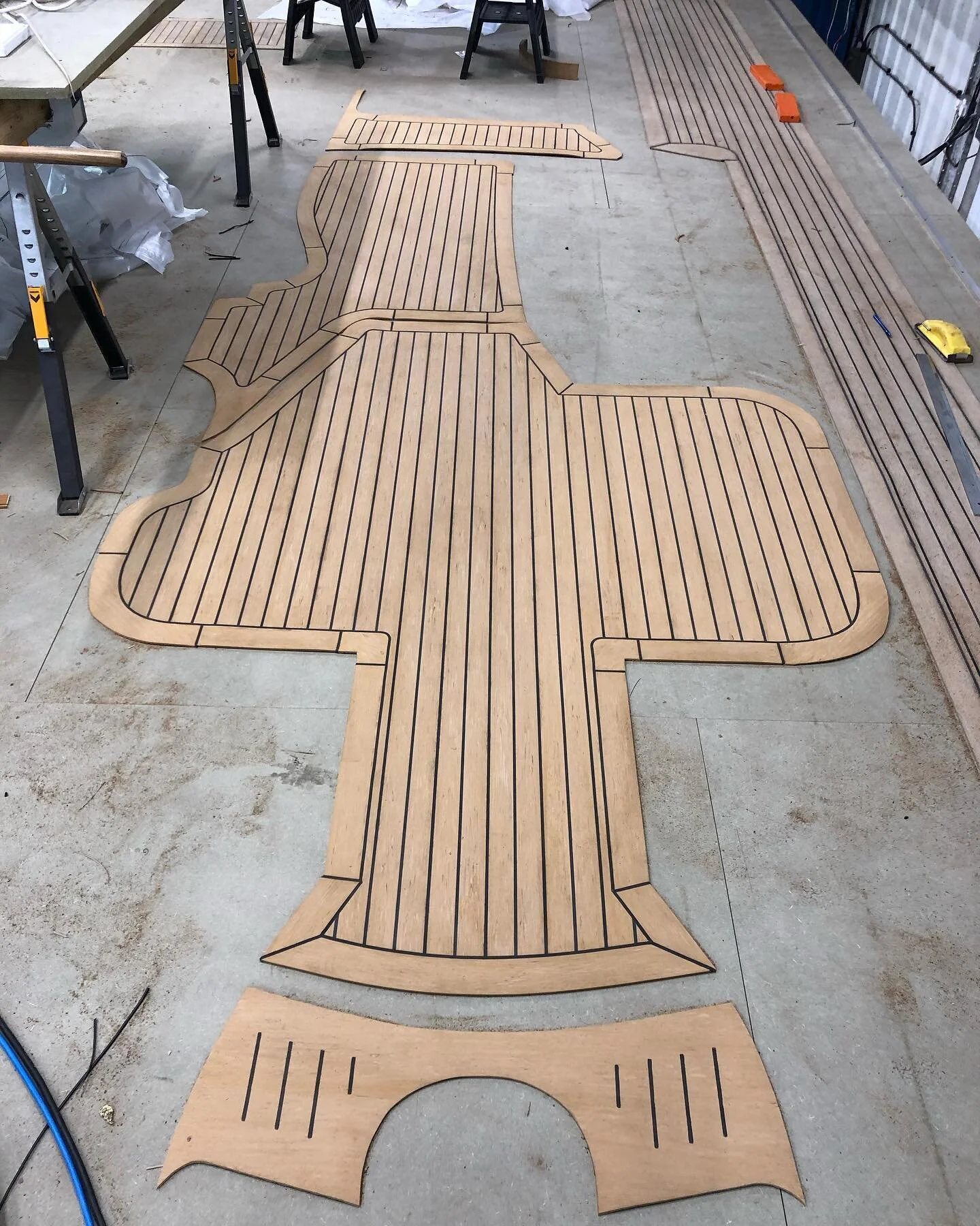 Great job Mark, looks good! Cockpit, teak/black supplied to #barnsbrinkcraft #rofixrestoration #flexiteek2g #synthetic #syntheticdecking #norfolkbroads #norfolk #suffolk #cambridge #boats #sailing #yacht #decks