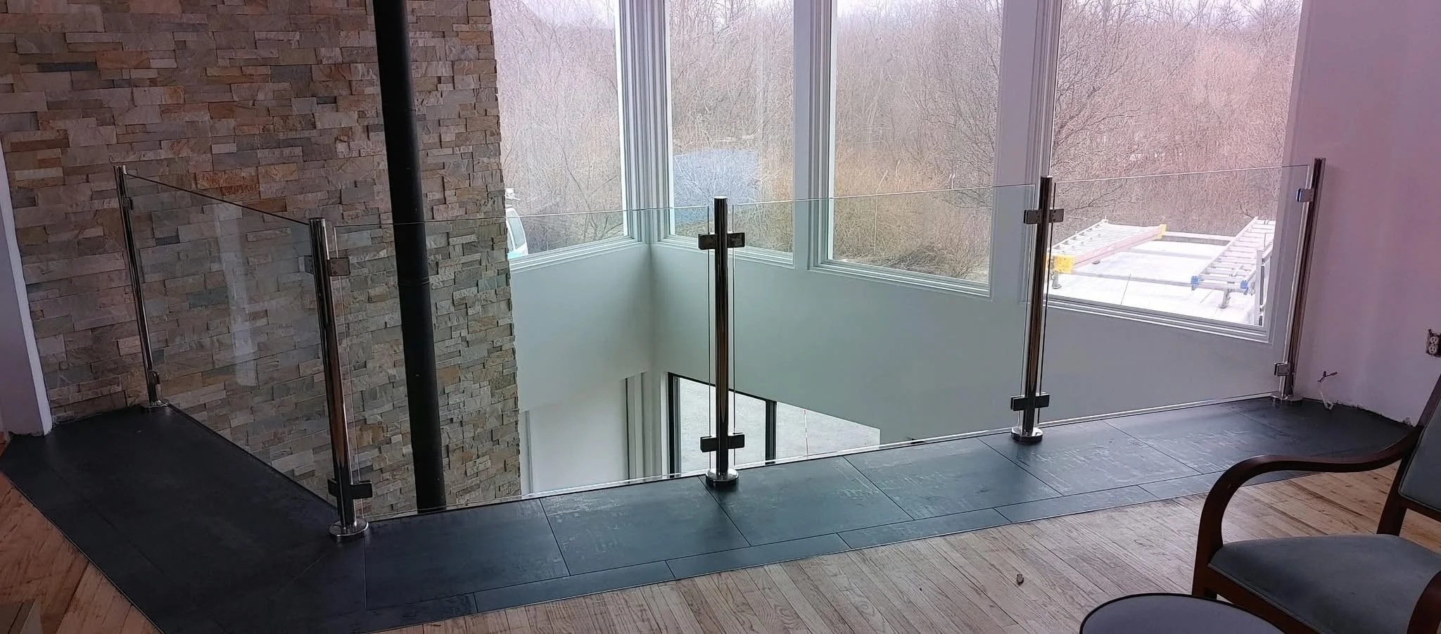 GLASS RAILINGS.JPG