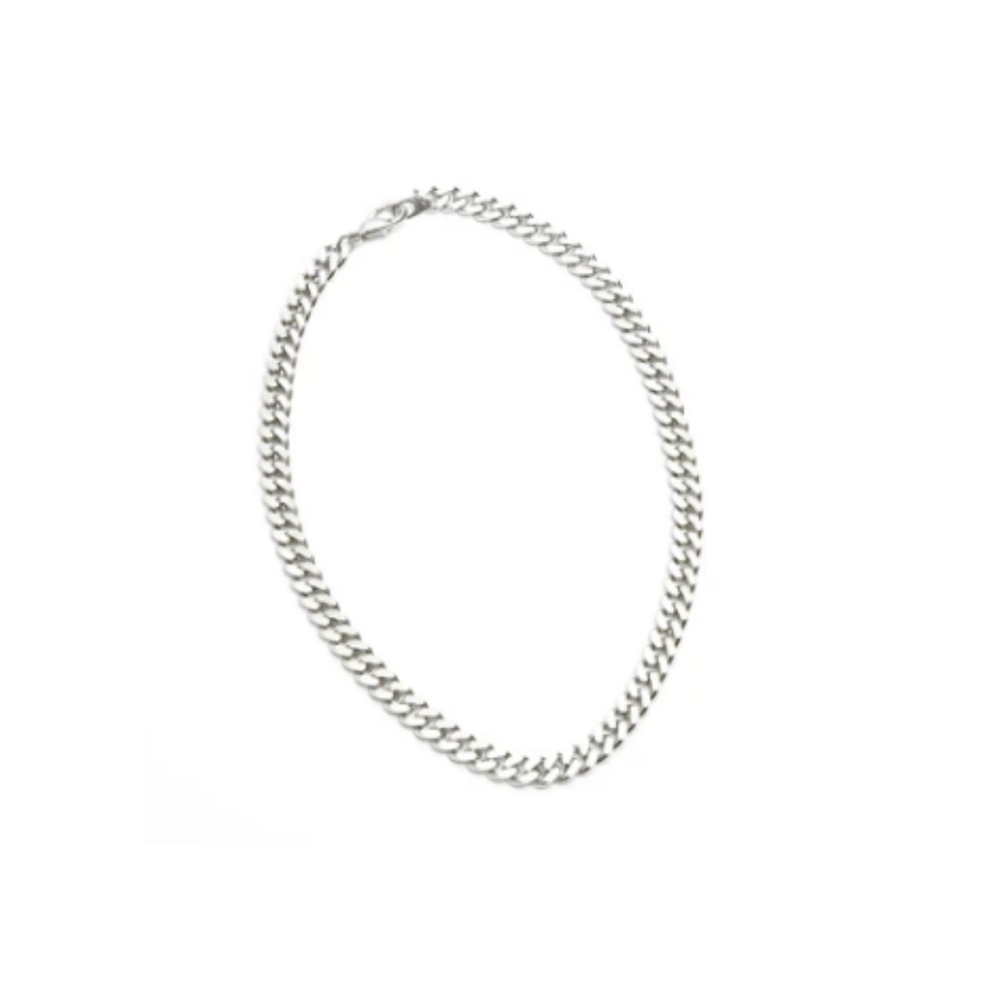 Chic basic silver necklace