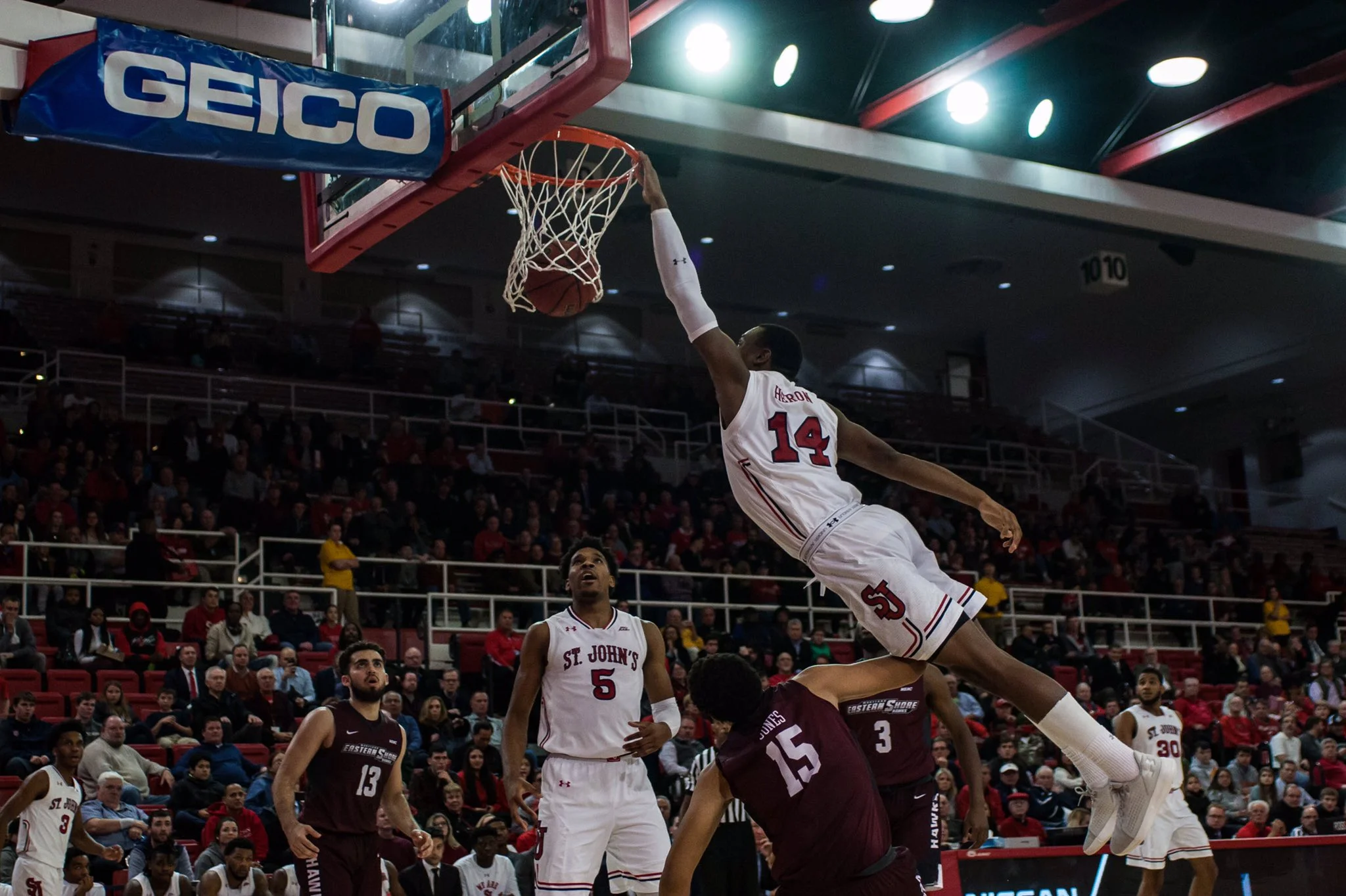 Johnnies Roll Through Maryland Eastern Shore in Queens