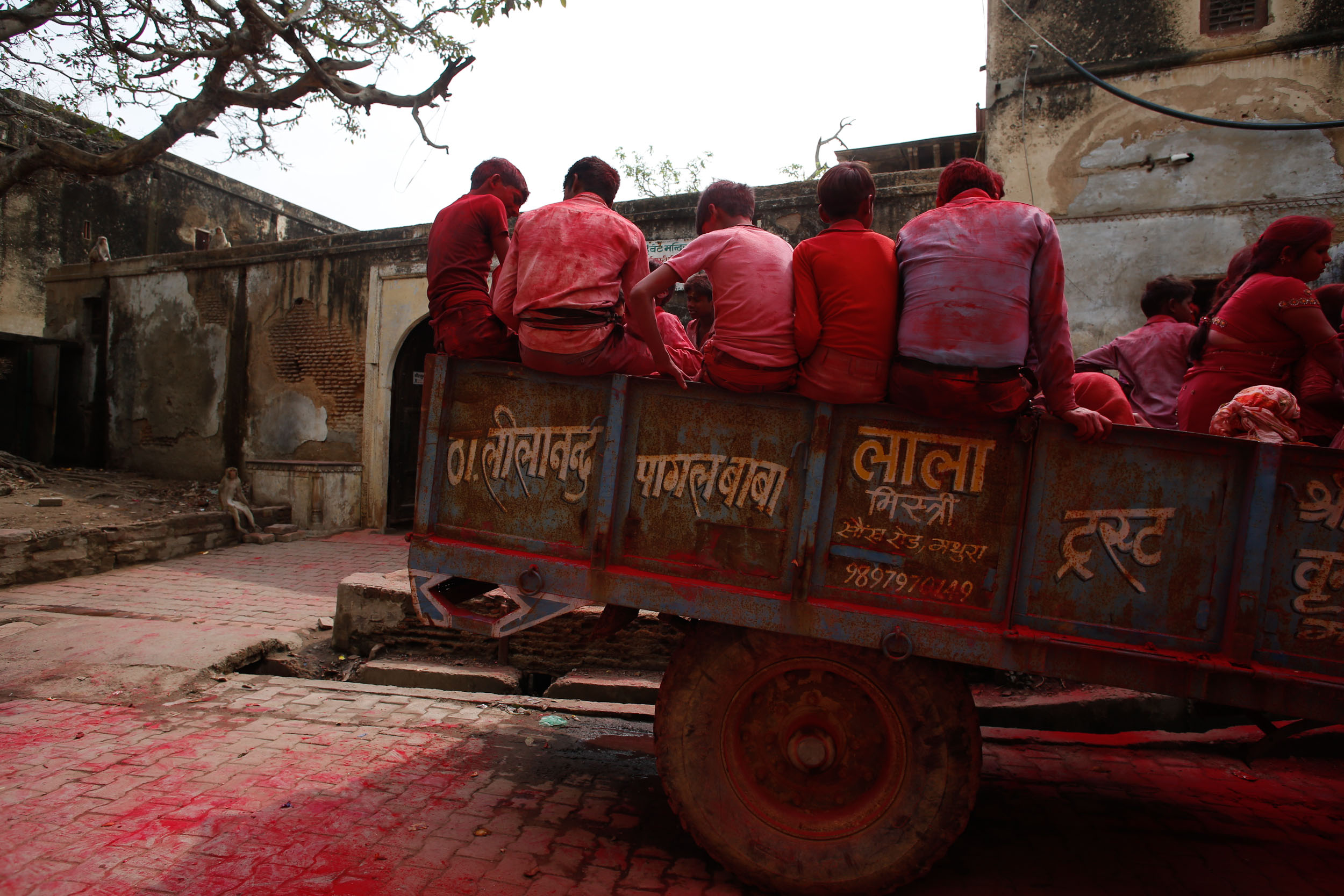 Sindhur_Photography_Travel_People_Holi-11.JPG