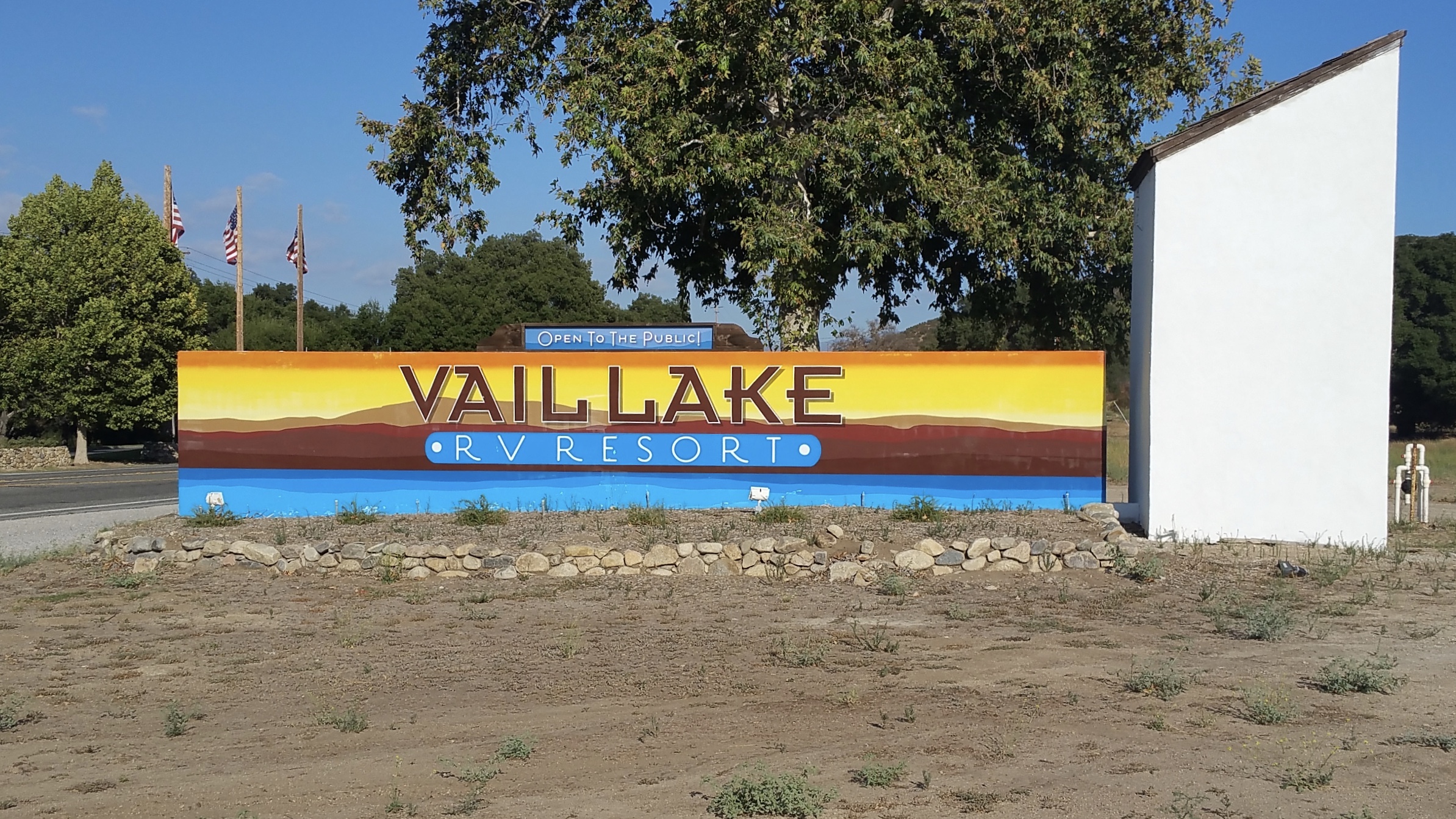Vail Lake RV Resort monument sign