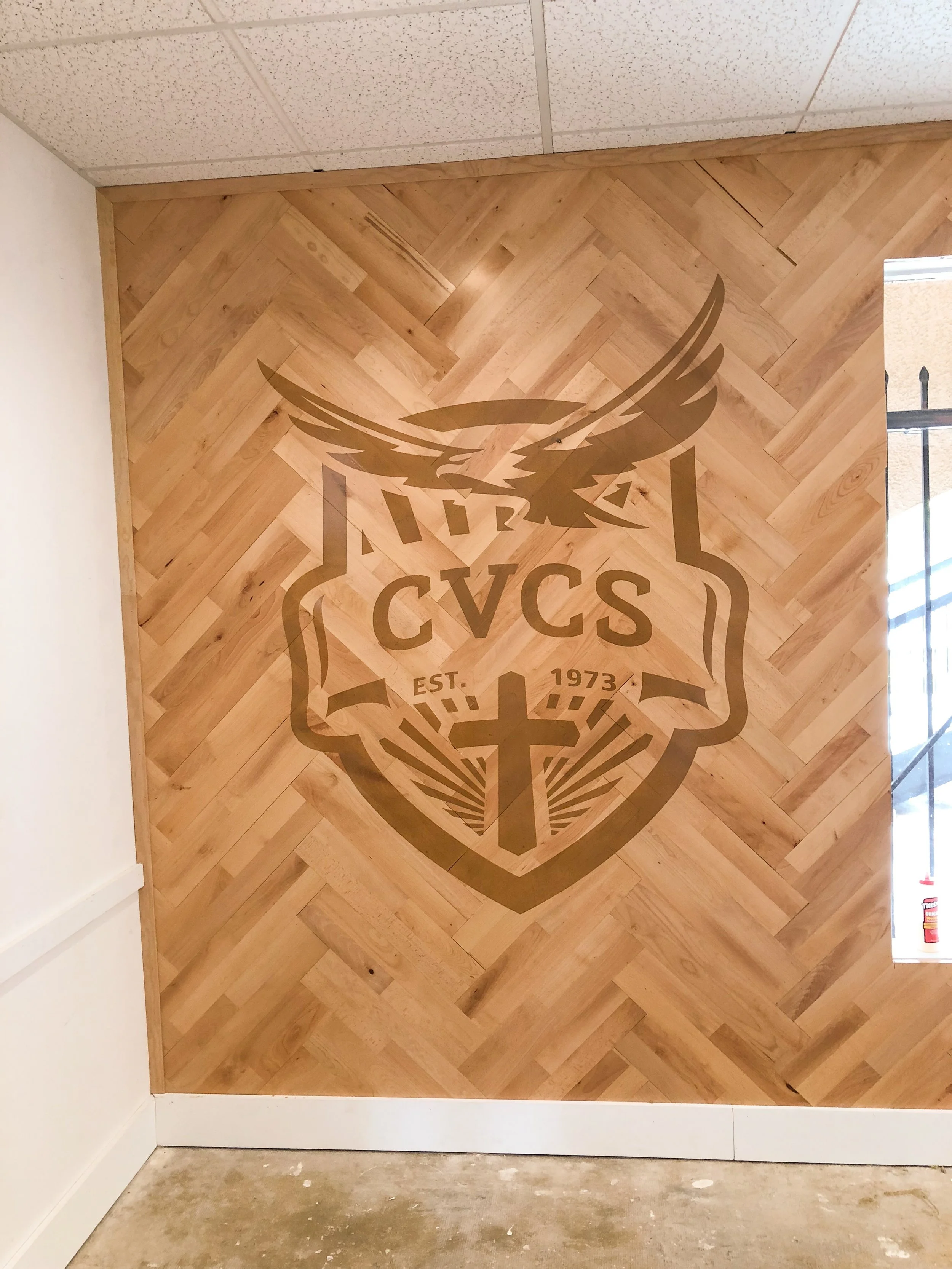 A short how-it-was-done video of this&nbsp;project using computer cut paint mask for custom painted environmental graphics… 