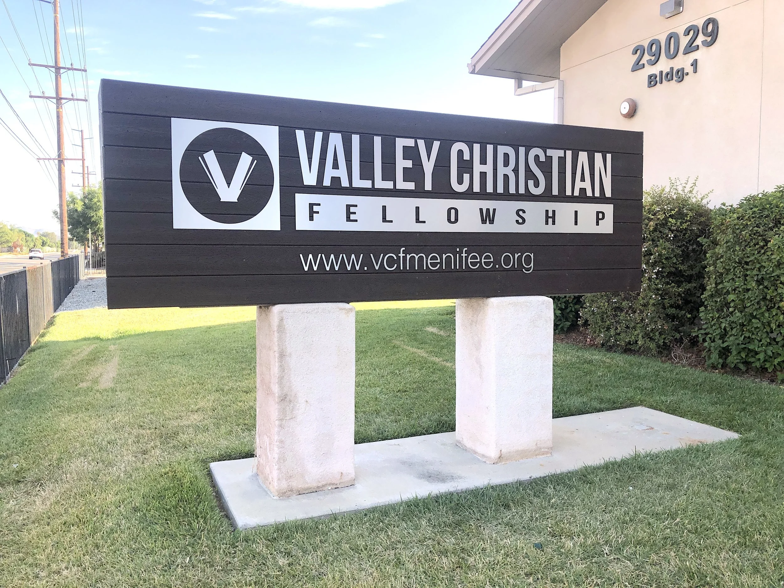 Wood and metal make a great combination of materials for our recent monument sign work… 