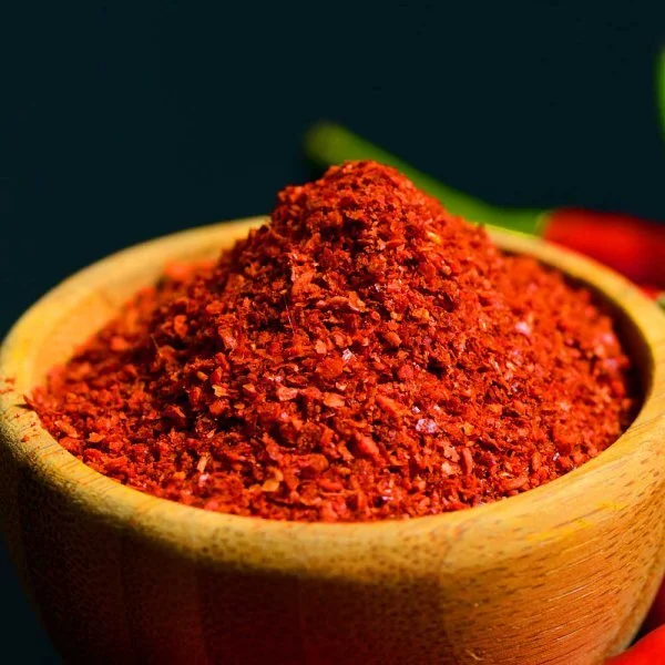 Coarse ground GOCHUGARU. Usually marketed as being for Kimchi-making.