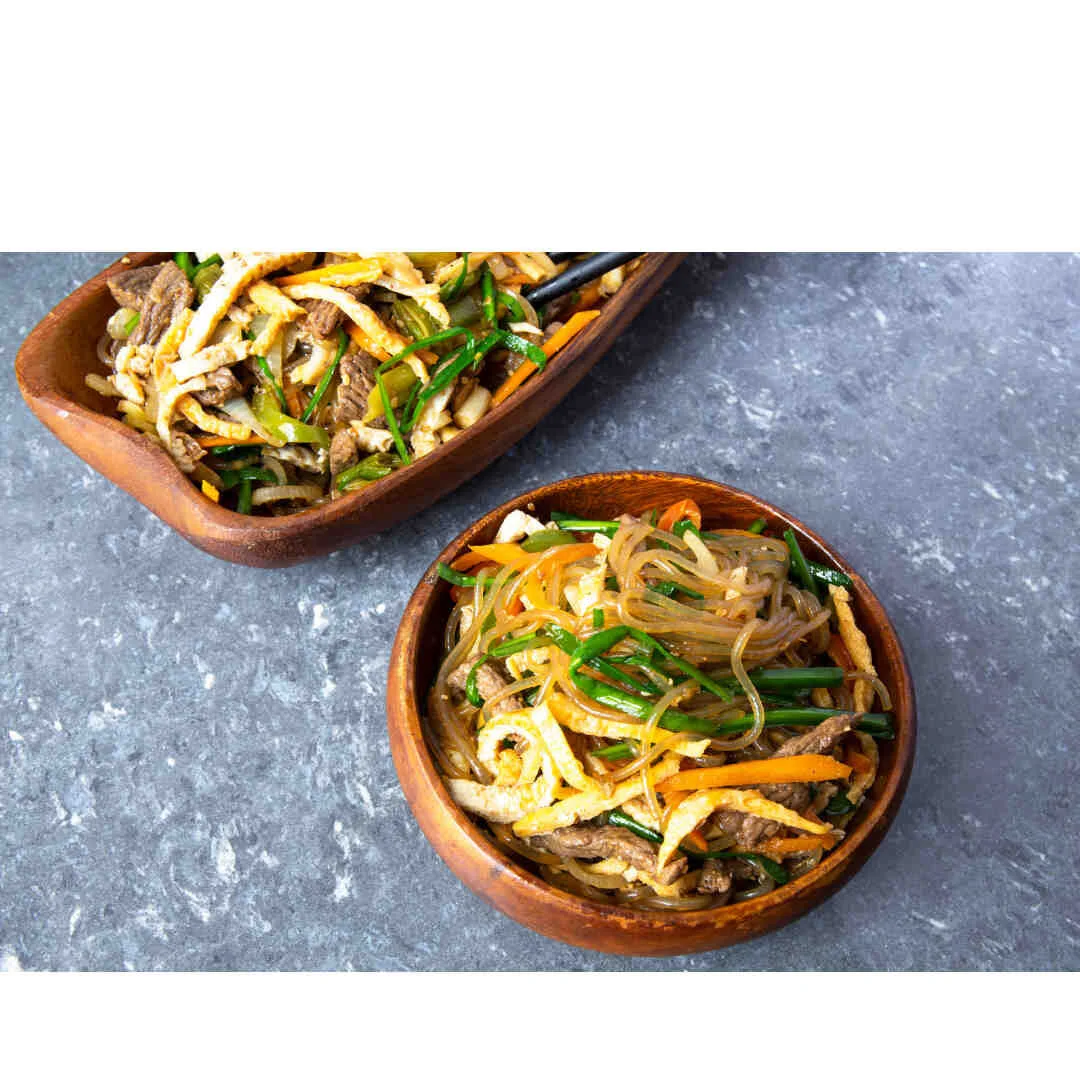  It’s all for this rainbow noodle look. 