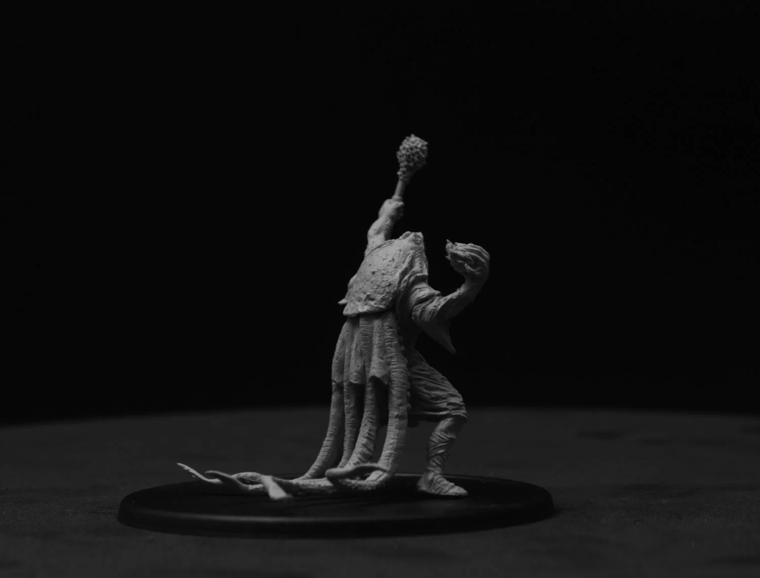 Cthulhian Warlock Miniature -Right.jpg