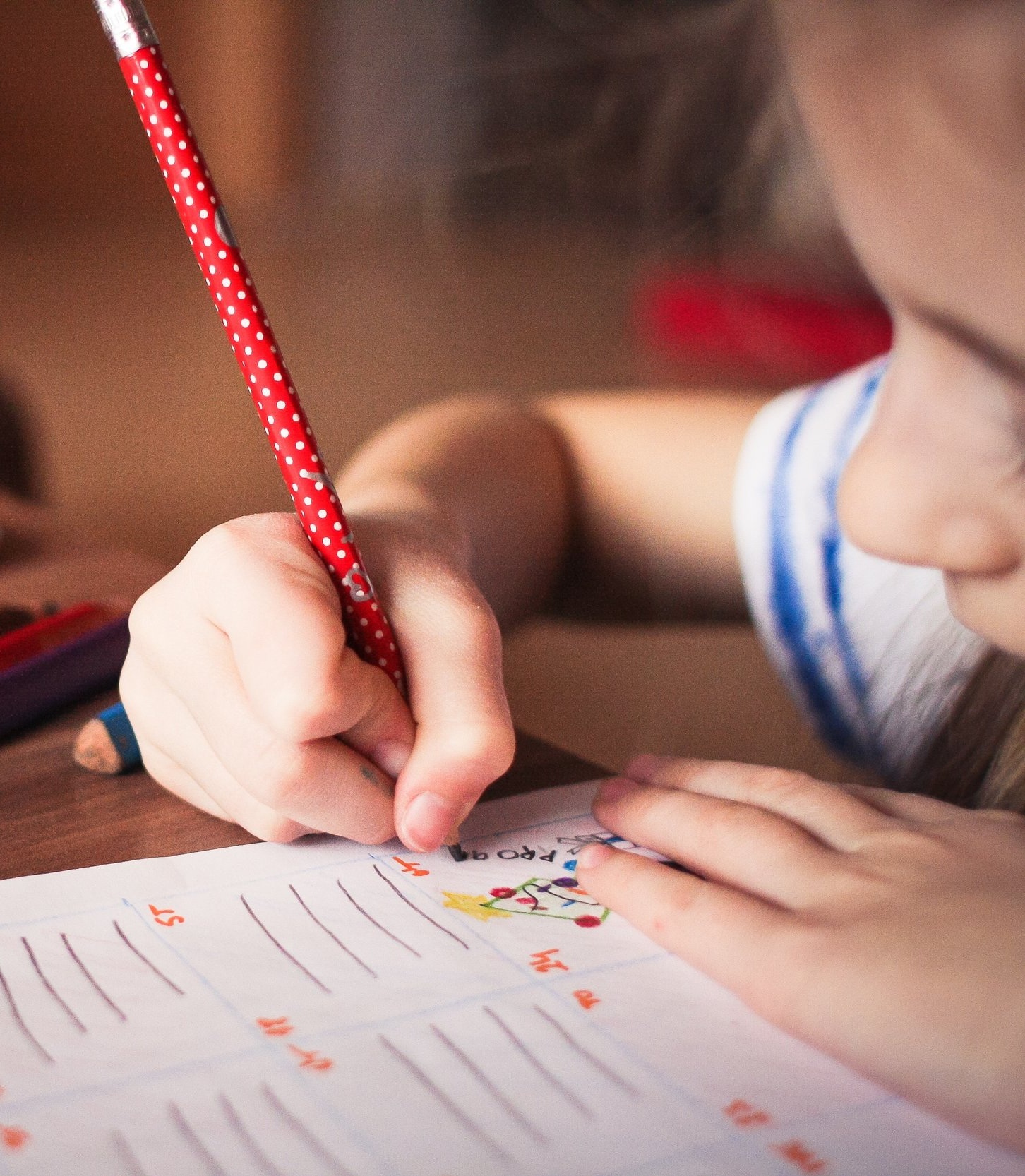 blur-child-classroom-256468.jpg