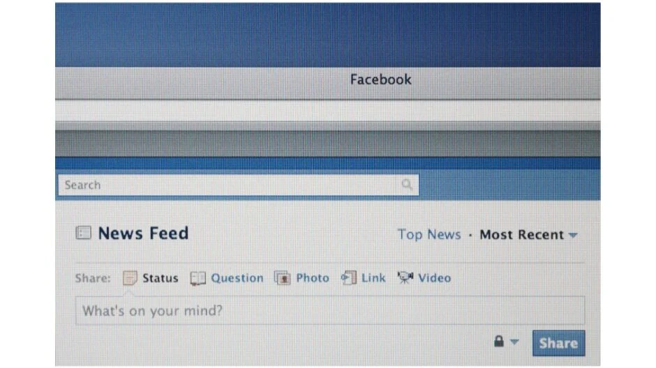 Nyhetsfeed+Facebook.