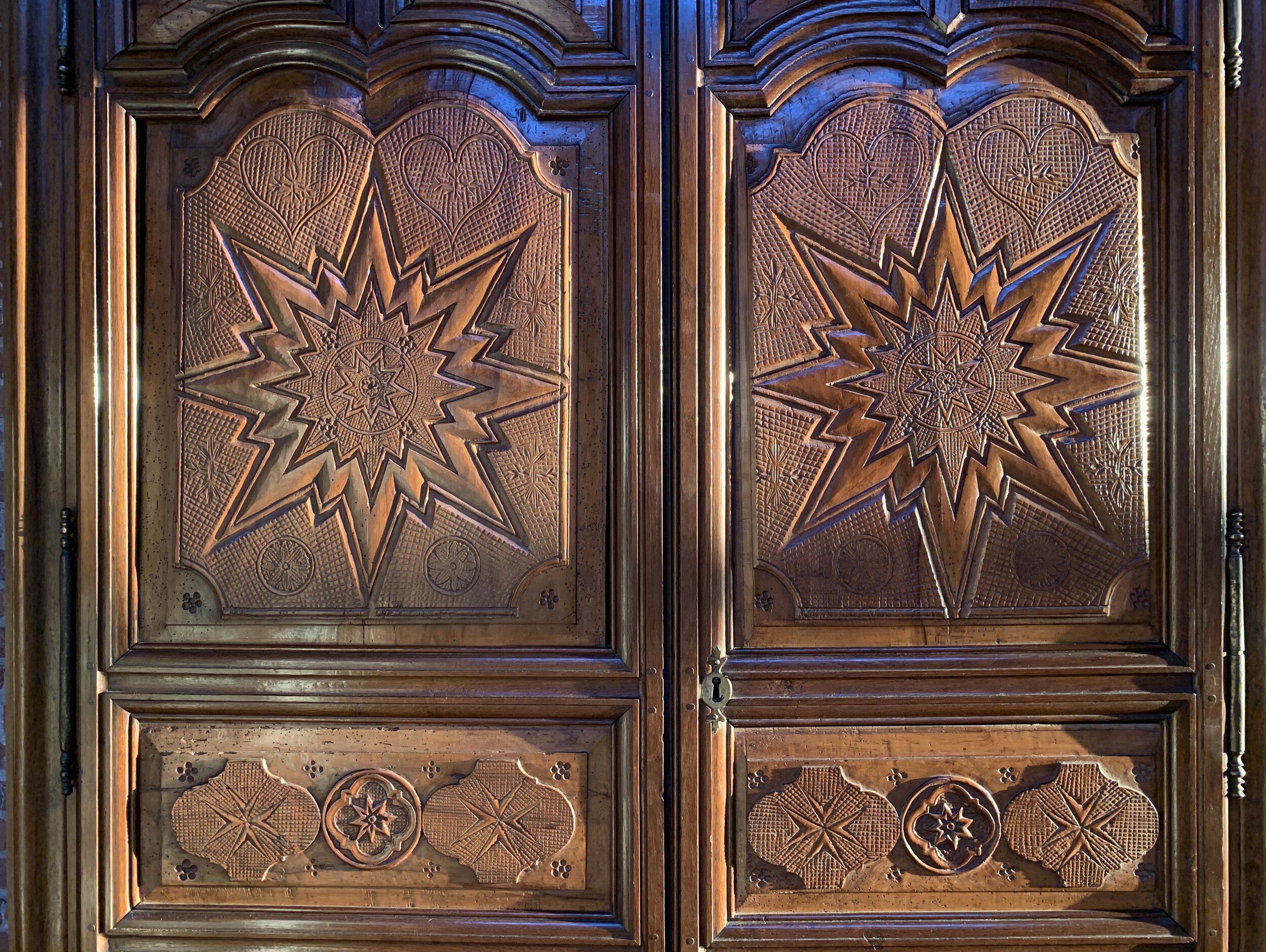 Armoire Normande Cole Myers.jpg
