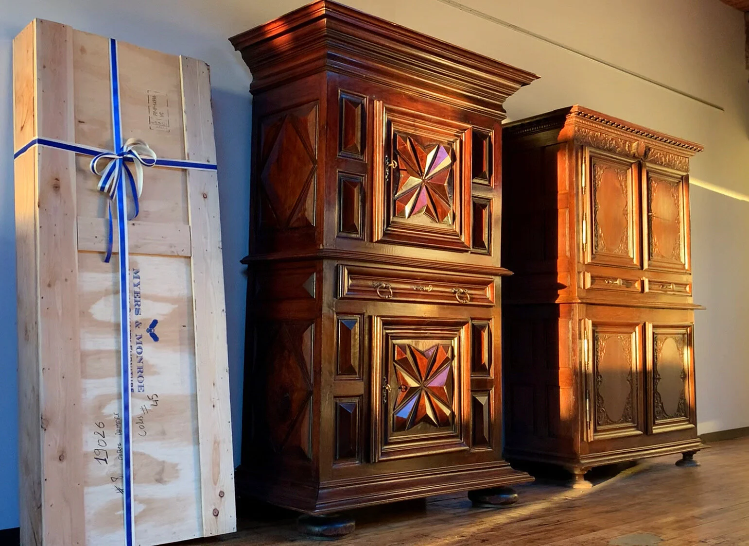 Homme Debout Myers and Monroe.JPG