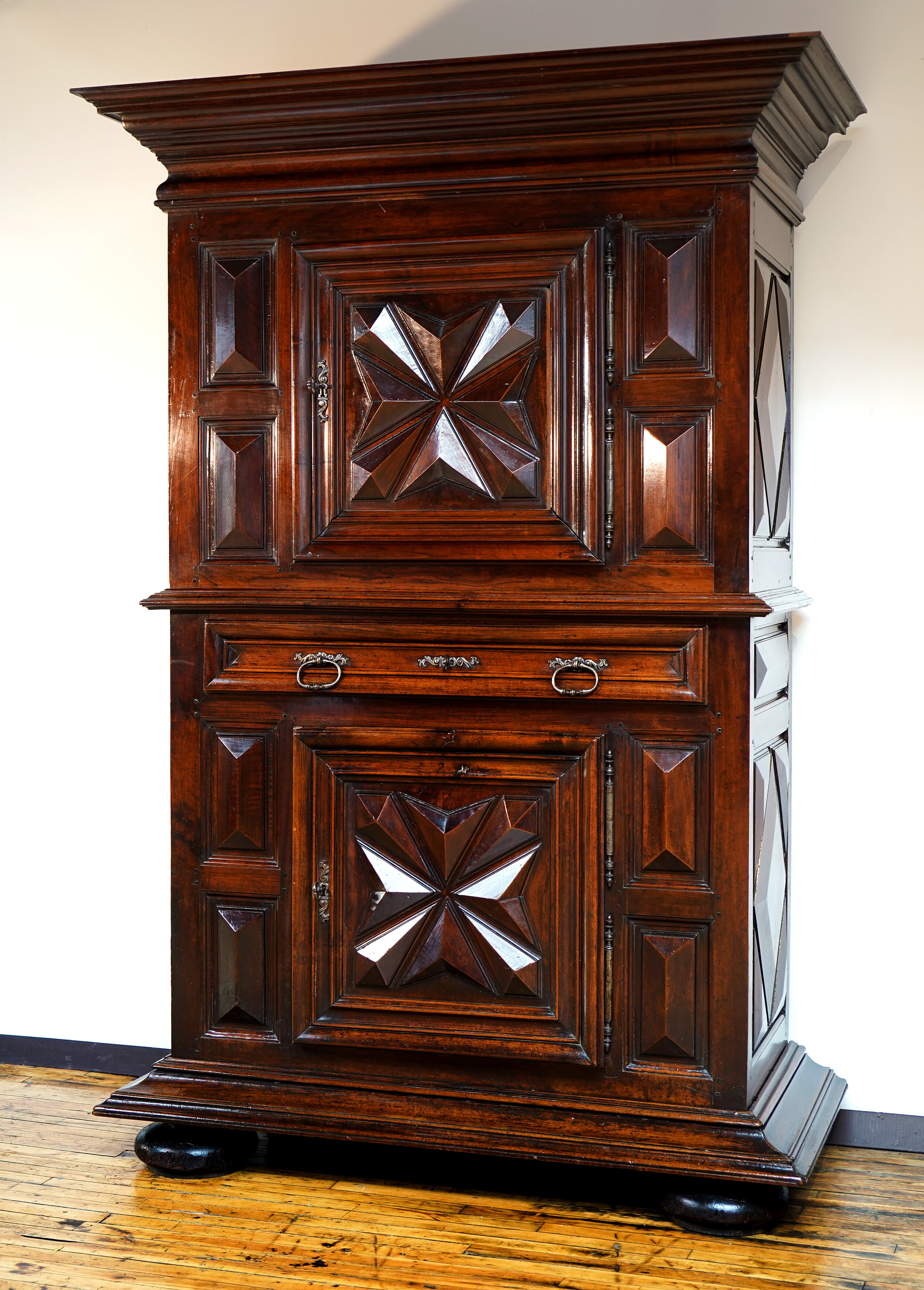 Homme Debout cabinet Myers and Monroe.jpg