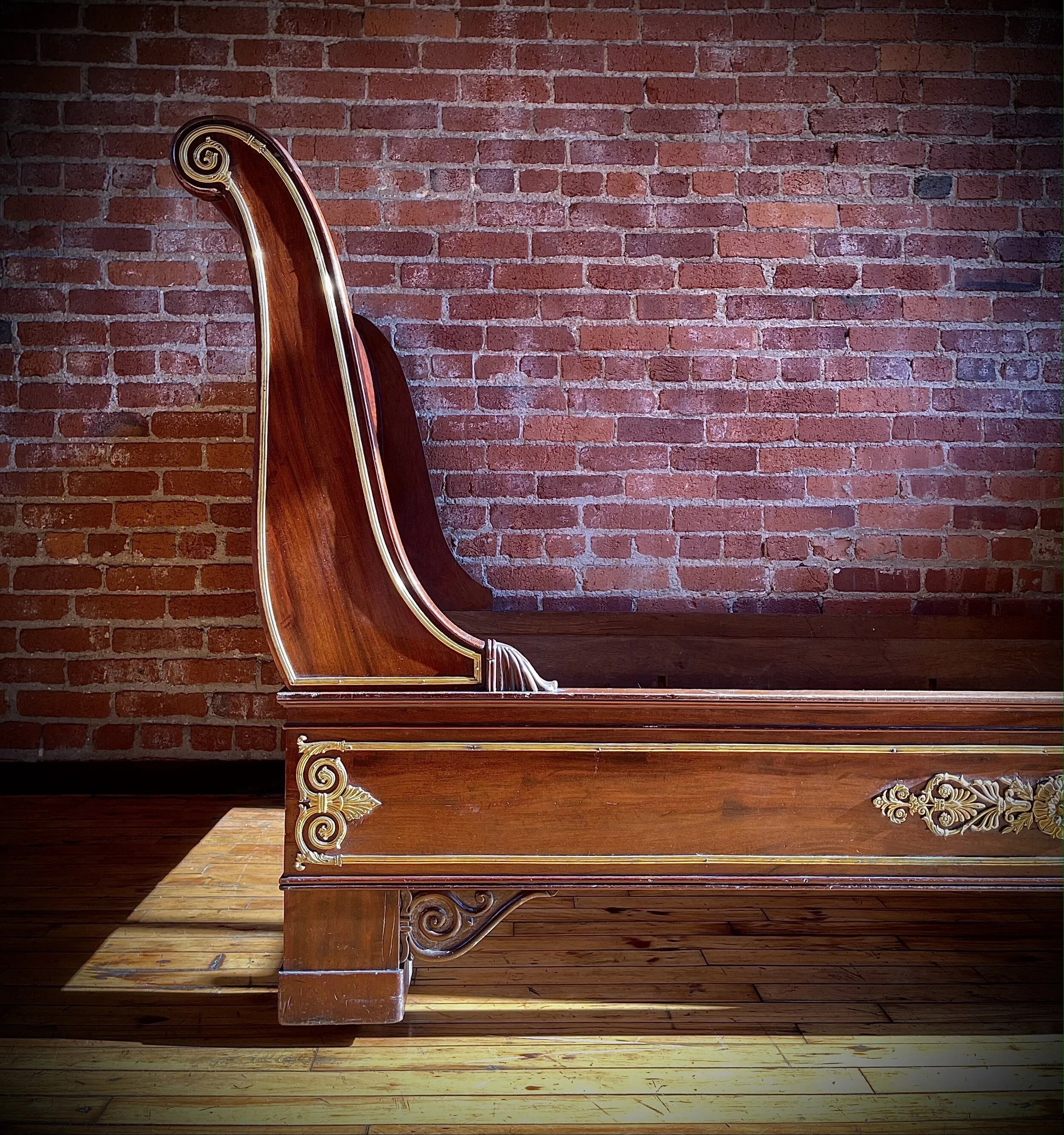 Mahogany Bed Jacob-Desmalter.JPG